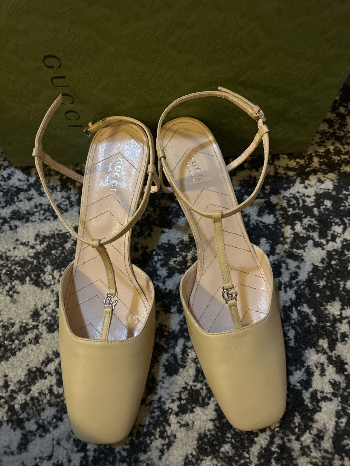 Gucci Gucci Double G T-Bar Leather Pumps Wheat Size US 10.5 / IT 40.5 - 4 Thumbnail