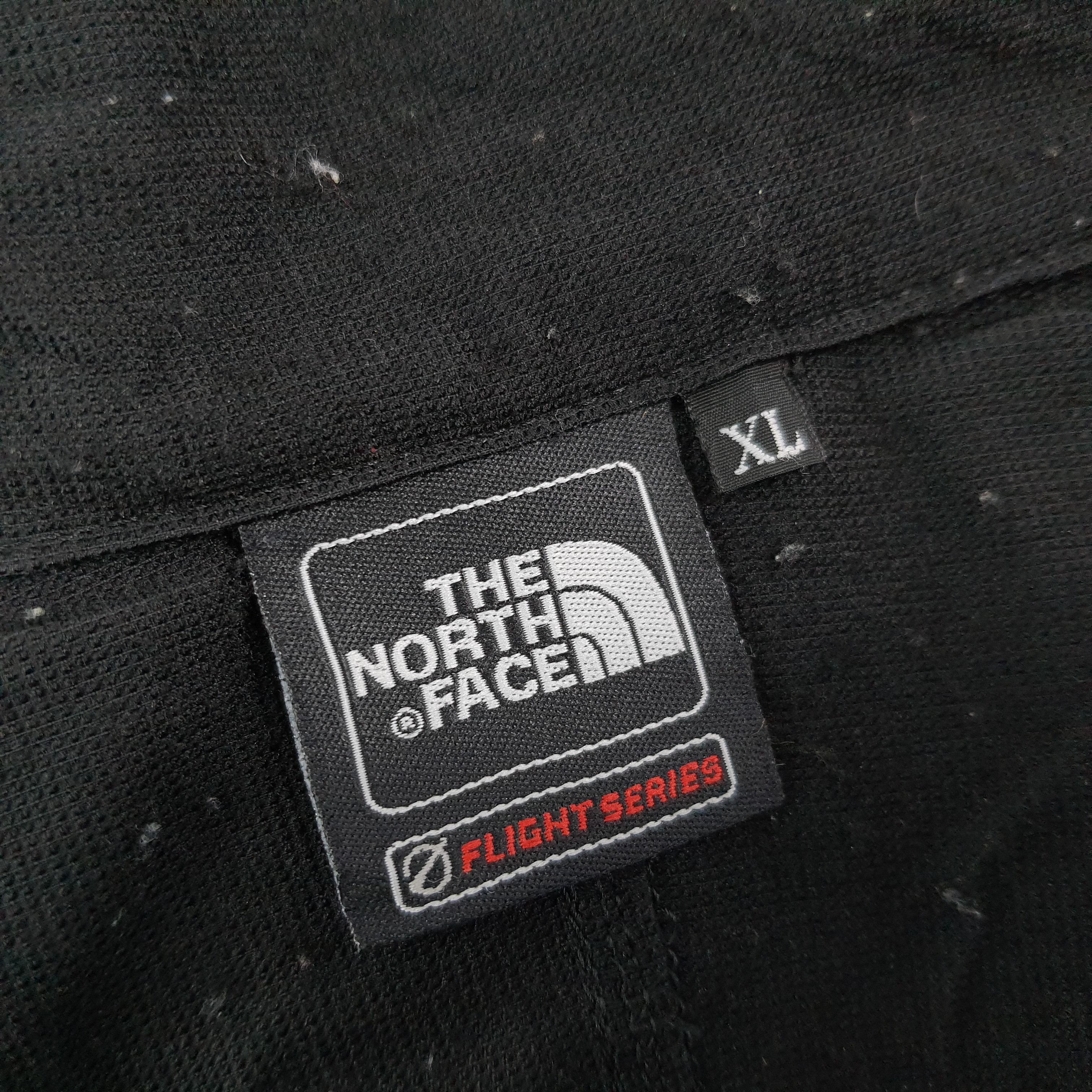 The North Face Vintage The North Face Flight Series Zipper Jacket C271N4 Size US L / EU 52-54 / 3 - 7 Thumbnail