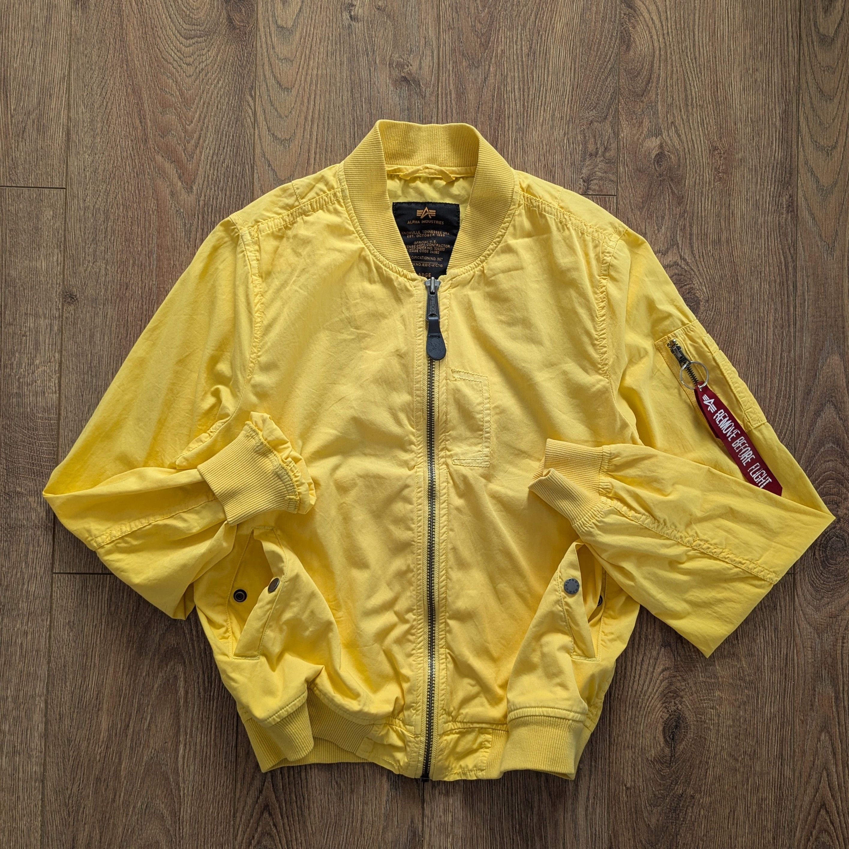 Alpha Industries Alpha Industries MA-1 Yellow Light Bomber Jacket Size L Size US L / EU 52-54 / 3 - 11 Thumbnail
