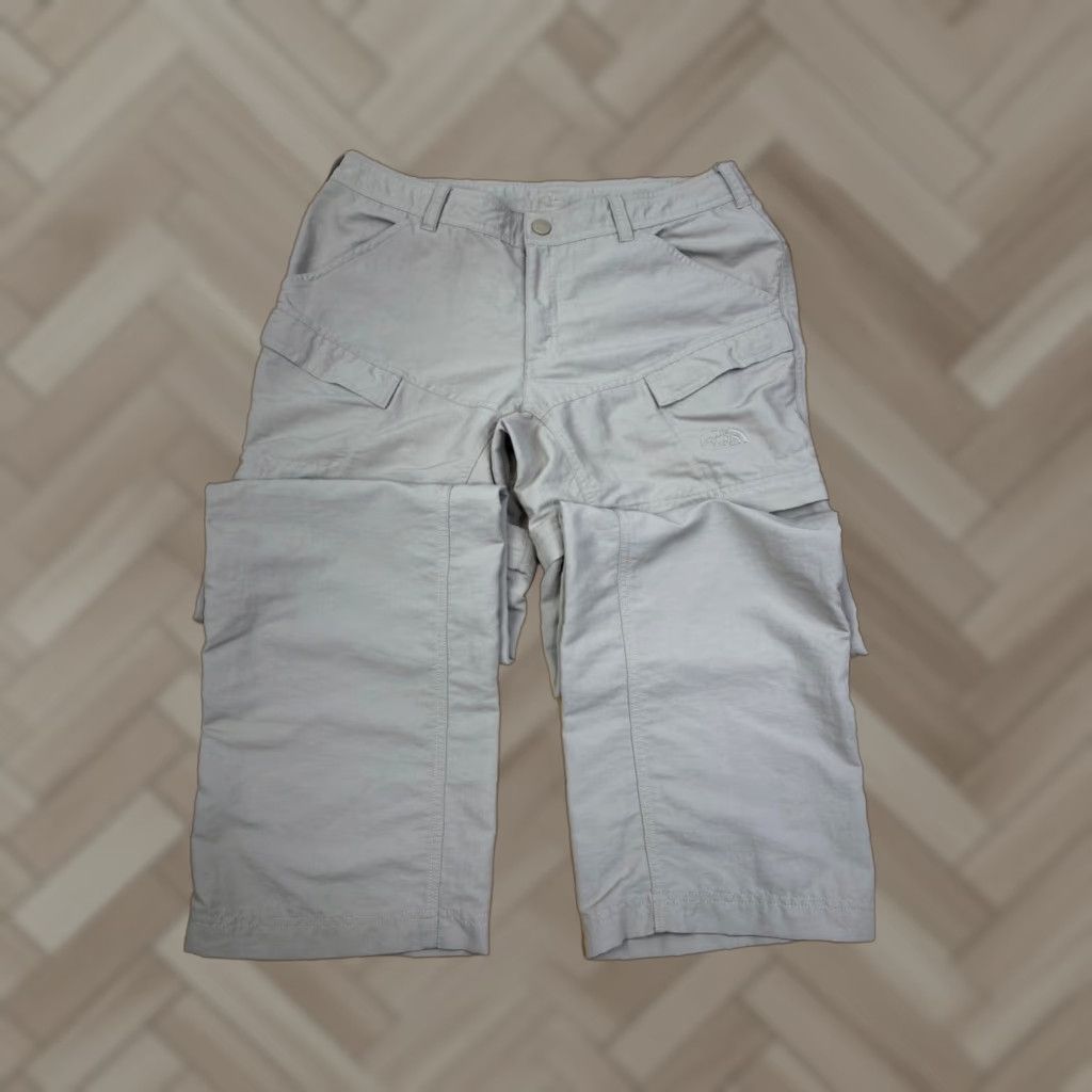 The North Face The North Face Paramount Valley Convertible Pants Womens 10 Khaki Outdoor Button Zip 31 in Inseam Nylon Beige Regular Straight Outdoor 90s? Size 32" / US 10 / IT 46 - 1 Thumbnail