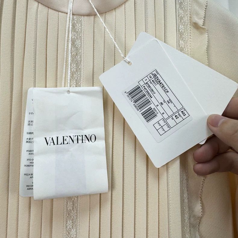 Valentino Valentino Hem heavy work embroidered ruffled wool dress Size S / US 4 / IT 40 - 6 Thumbnail