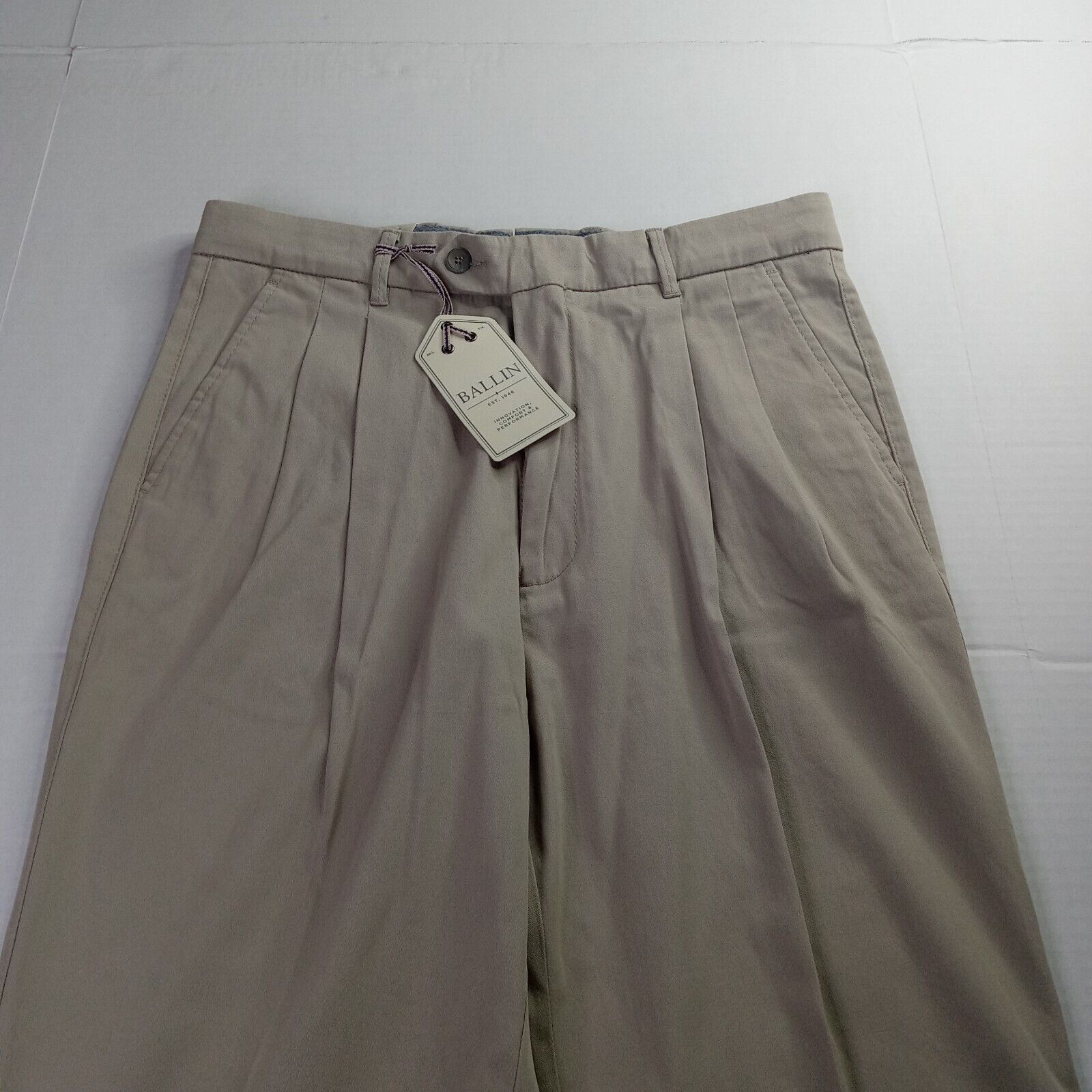 & Other Stories Ballin Relaxed Supima Twill Pants Men's 38x35 Stone Pleated Size US 38 / EU 54 - 4 Thumbnail