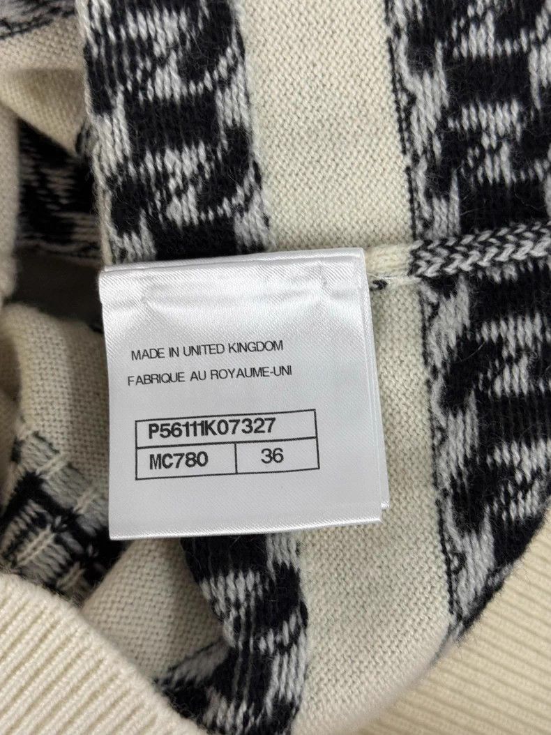 Chanel Chanel Black and white striped cashmere vest Size XS / US 0-2 / IT 36-38 - 5 Thumbnail