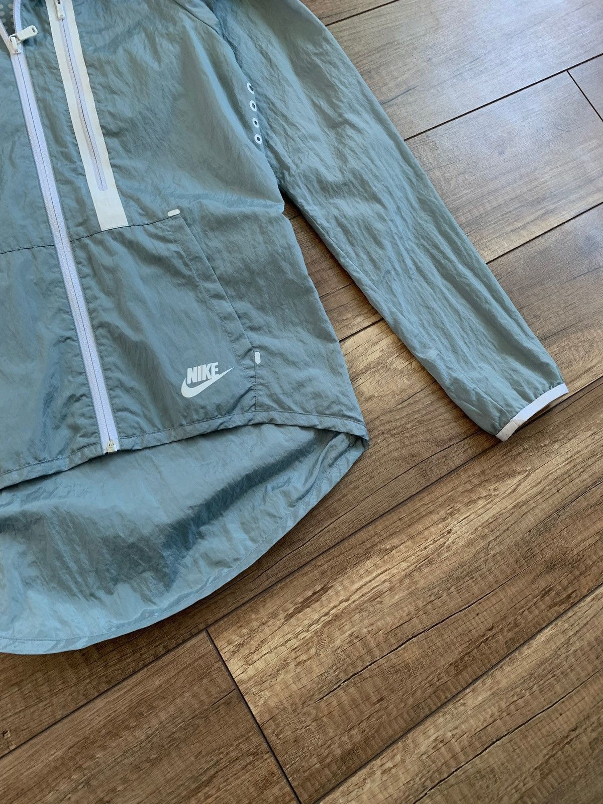 Nike Nike Womens Grey Silver Tech Hooded Windbreaker Jacket Size XS / US 0-2 / IT 36-38 - 6 Thumbnail