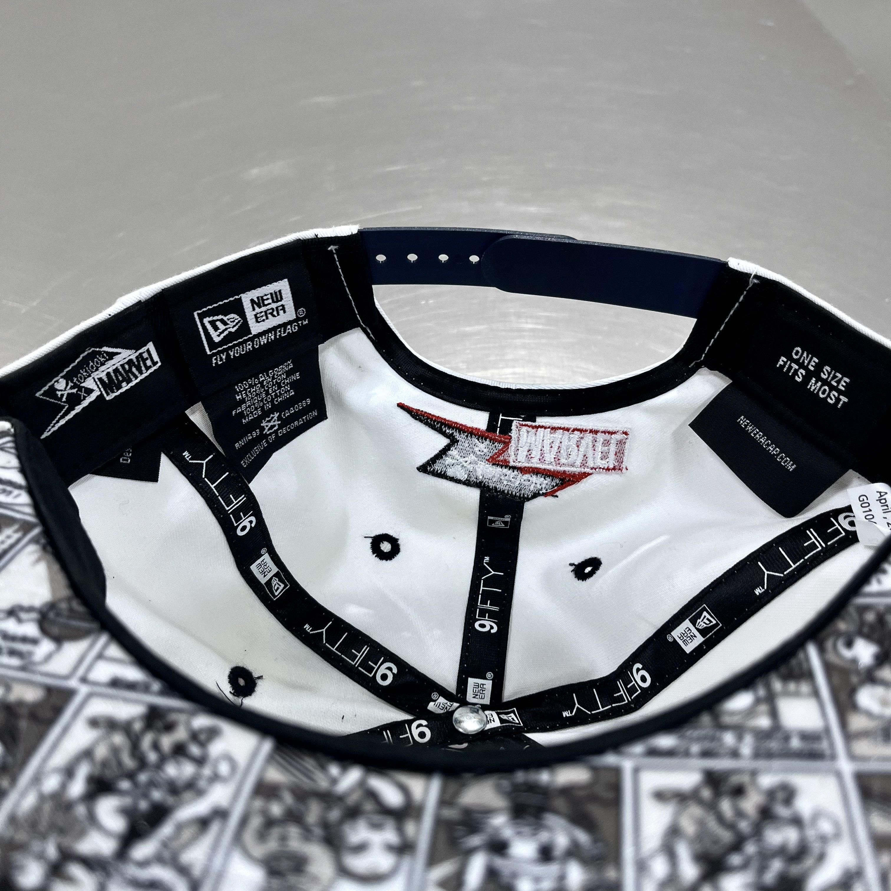 Marvel Comics × New Era × tokidoki Spiderman TKDK Tokidoki Marvel New Era 9FIFTY Snapback Hat Size ONE SIZE - 6 Thumbnail