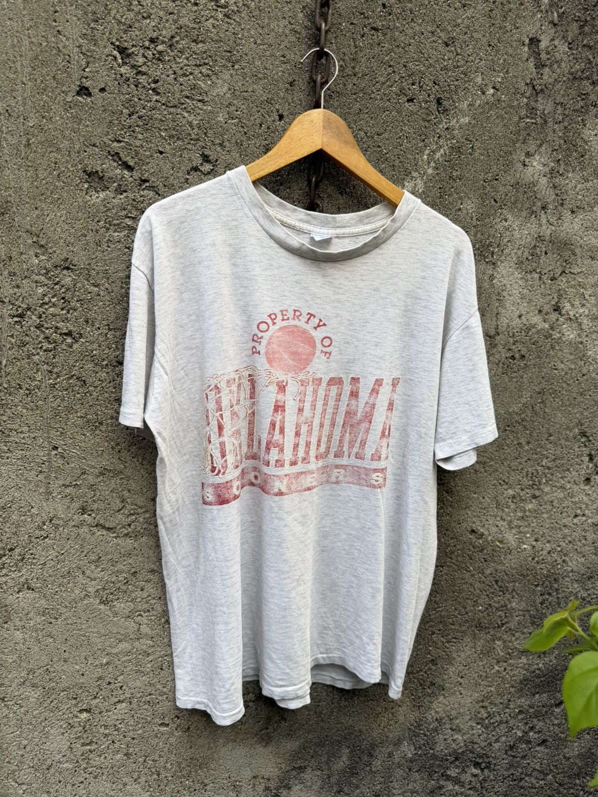 Vintage Trashed Oklahoma Sooners Faded Graphic Tee distressed erd Size US L / EU 52-54 / 3 - 1 Thumbnail