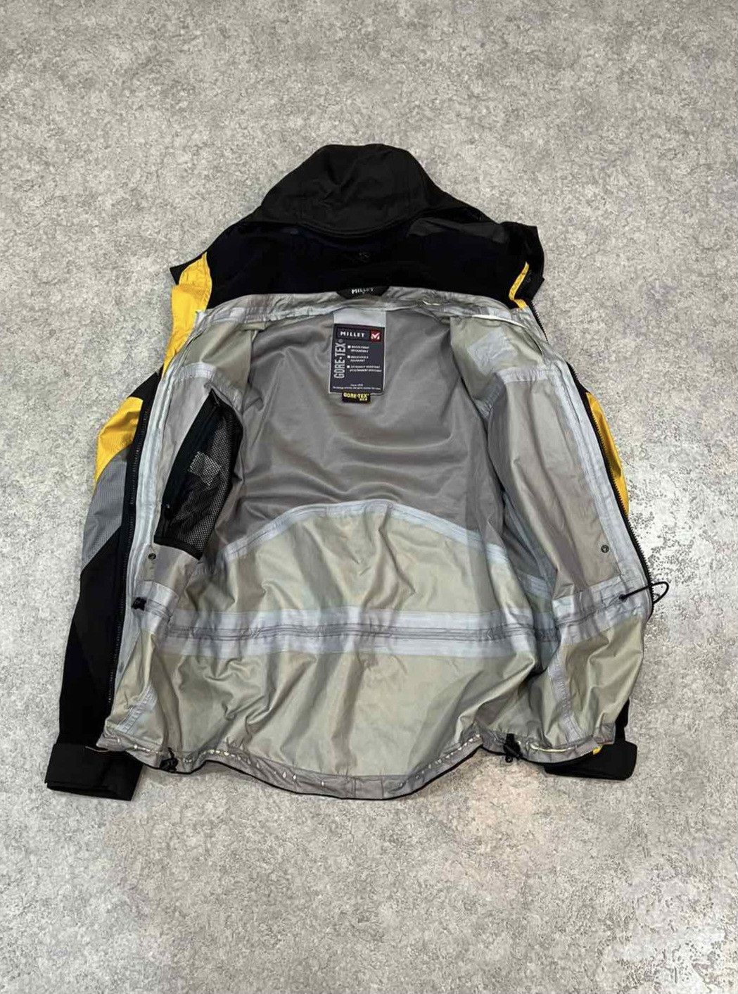 Goretex Mellit Gore tex XCR Size US S / EU 44-46 / 1 - 6 Thumbnail