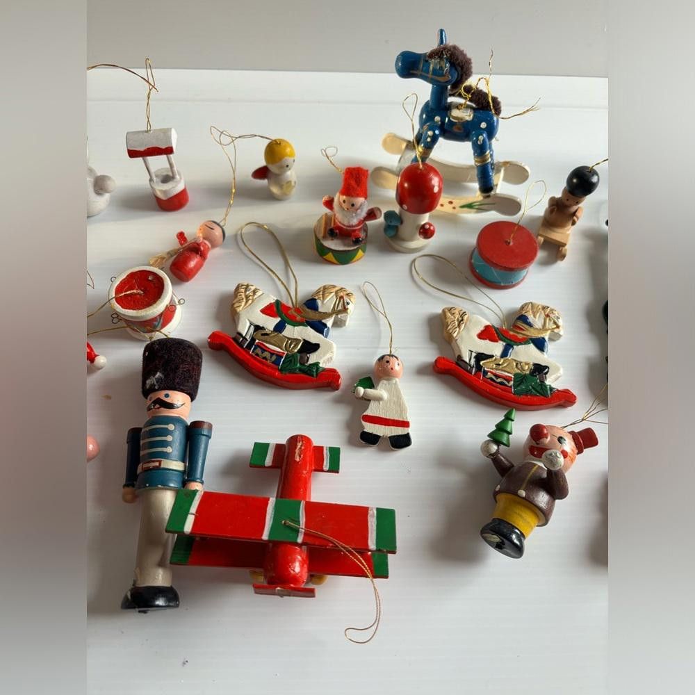 Designer Lot of 31 Vintage Wooden Ornaments Size ONE SIZE - 4 Thumbnail