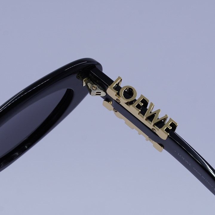 Loewe Loewe LW40156U 01A Sunglasses Shiny Black Cat Eye Frame Size ONE SIZE - 8 Thumbnail