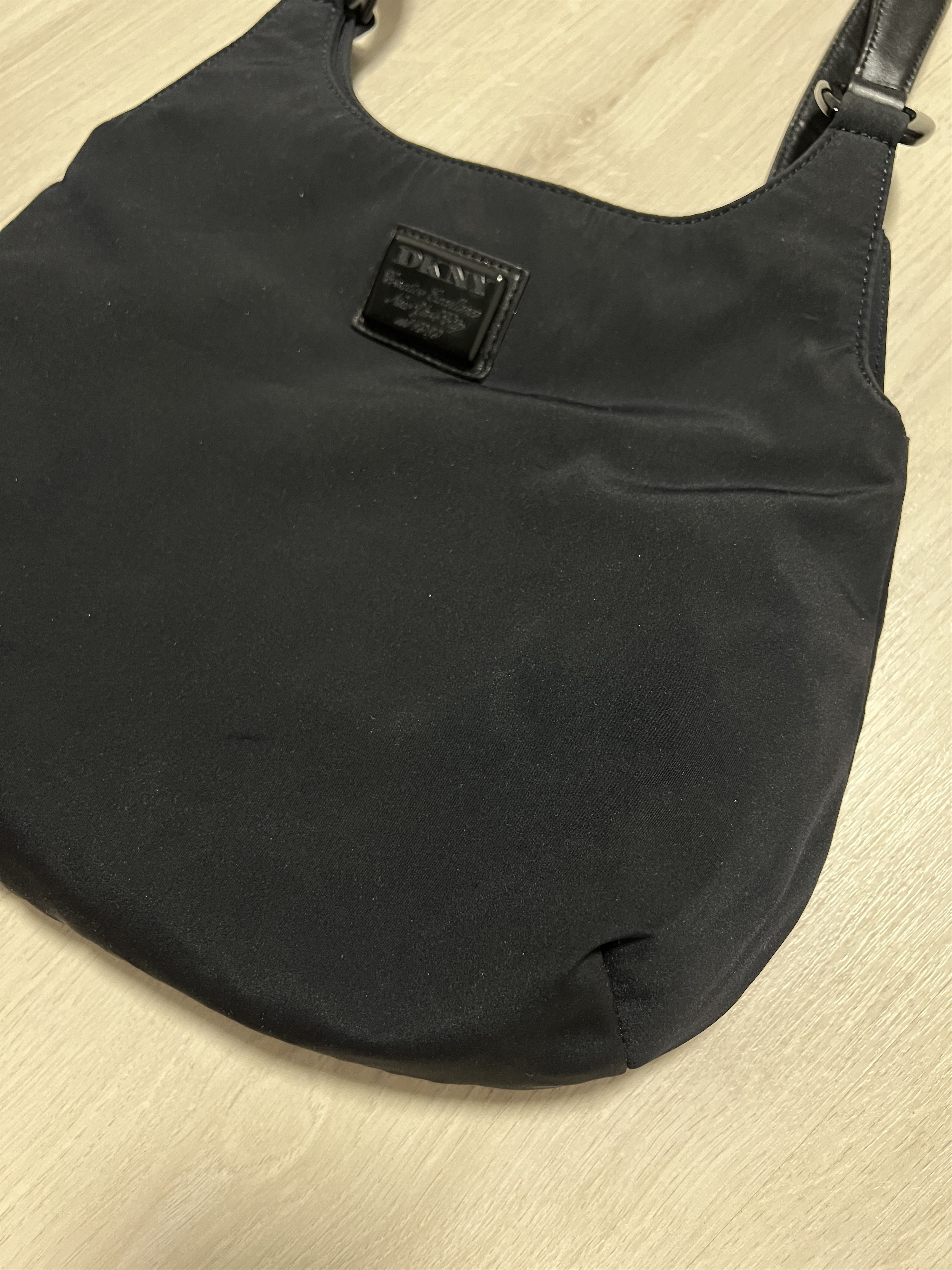 DKNY × Vintage DKNY Y2K Nylon shoulder bag Size ONE SIZE - 8 Thumbnail