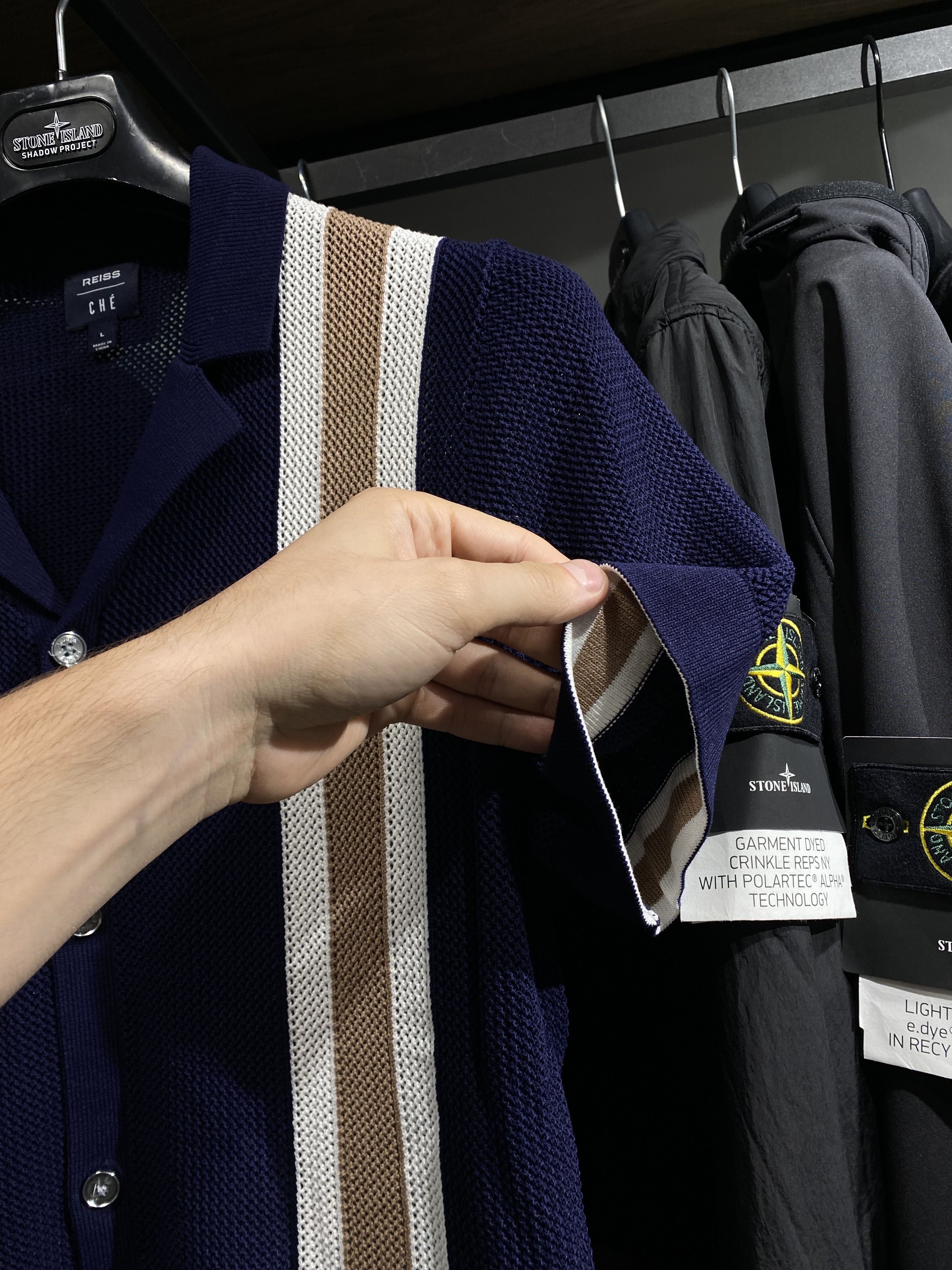 REISS CHÉ KNITTED CONTRAST STRIPE CUBAN COLLAR SHIRT
