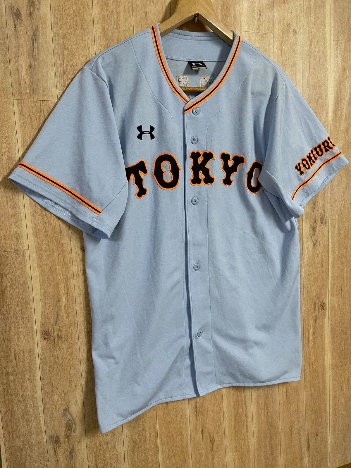 Sports Specialties × Under Armour Rare Tokyo Yomuri Giants Baseball Jersey L J League Size US L / EU 52-54 / 3 - 5 Thumbnail