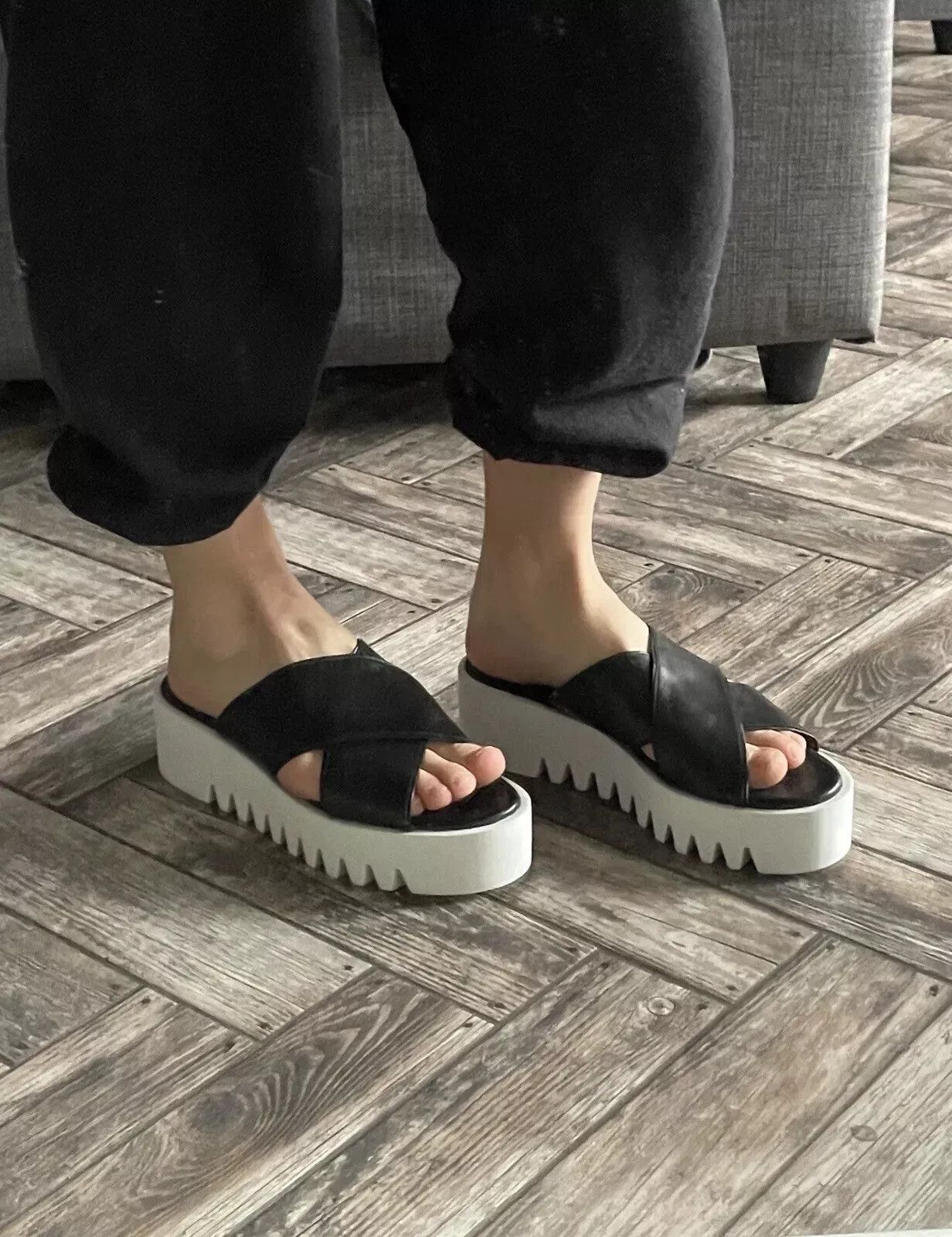 & Other Stories & Other Stories Leather Flatform Sandals Shoes Slide Black Size US 9 / IT 39 - 16 Thumbnail