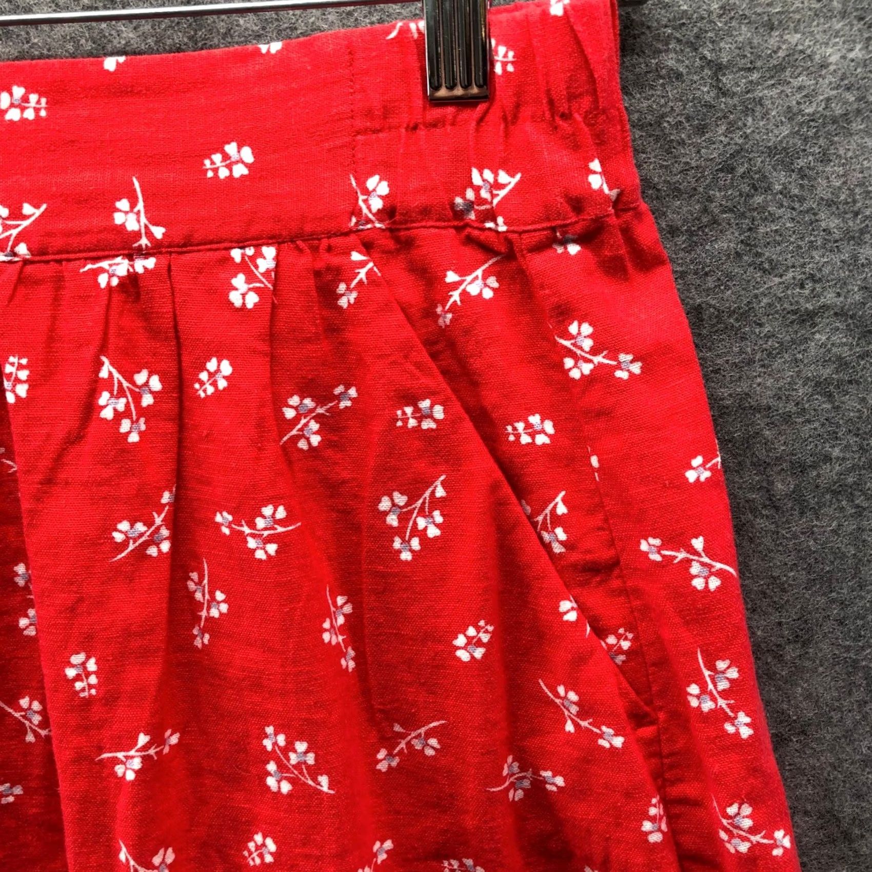 Loft LOFT Mini Skirt Womens S Red White Floral Pull On Linen Blend Ditzy Flare Skirt Size 28" / US 6 / IT 42 - 5 Thumbnail