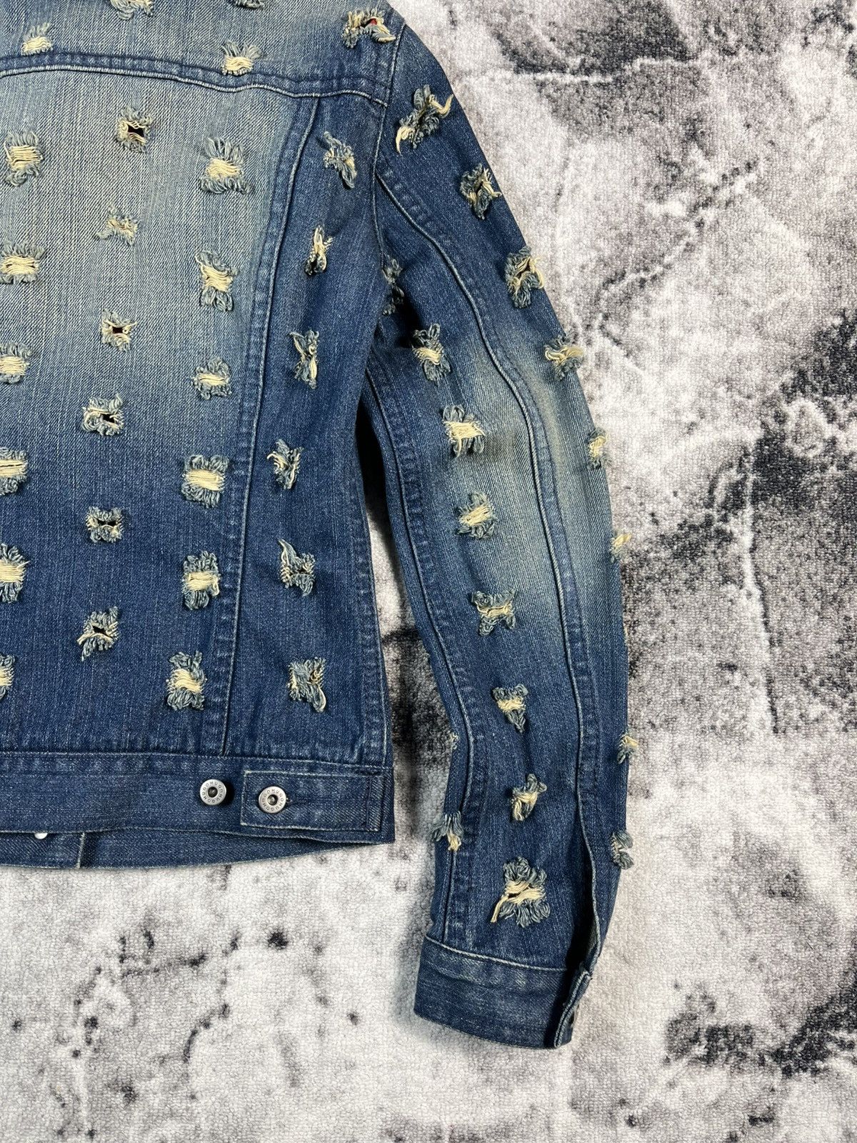 Hugo Boss Hugo Boss Distressed Denim Jacket Women S Blue Size S / US 4 / IT 40 - 13 Thumbnail