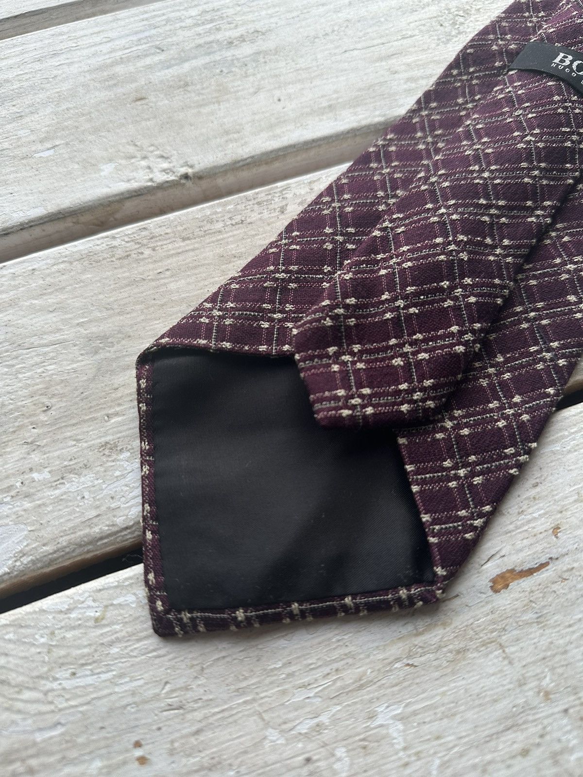 Designer × Hugo Boss 🚨RARE Hugo Boss Tie old money style Burgundy luxury monogram Size ONE SIZE - 2 Thumbnail