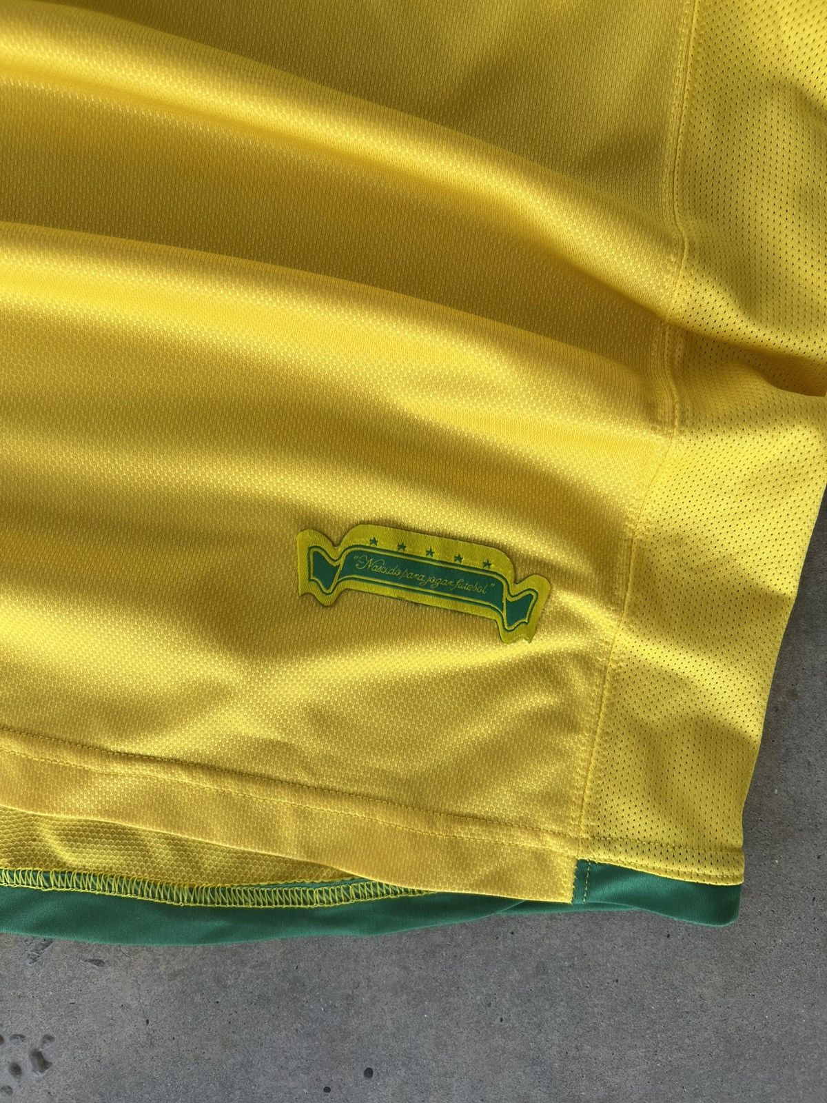 Vintage Vintage Nike Brazil 🇧🇷 National Soccer Futbol Jersey Kit Size US XL / EU 56 / 4 - 5 Thumbnail
