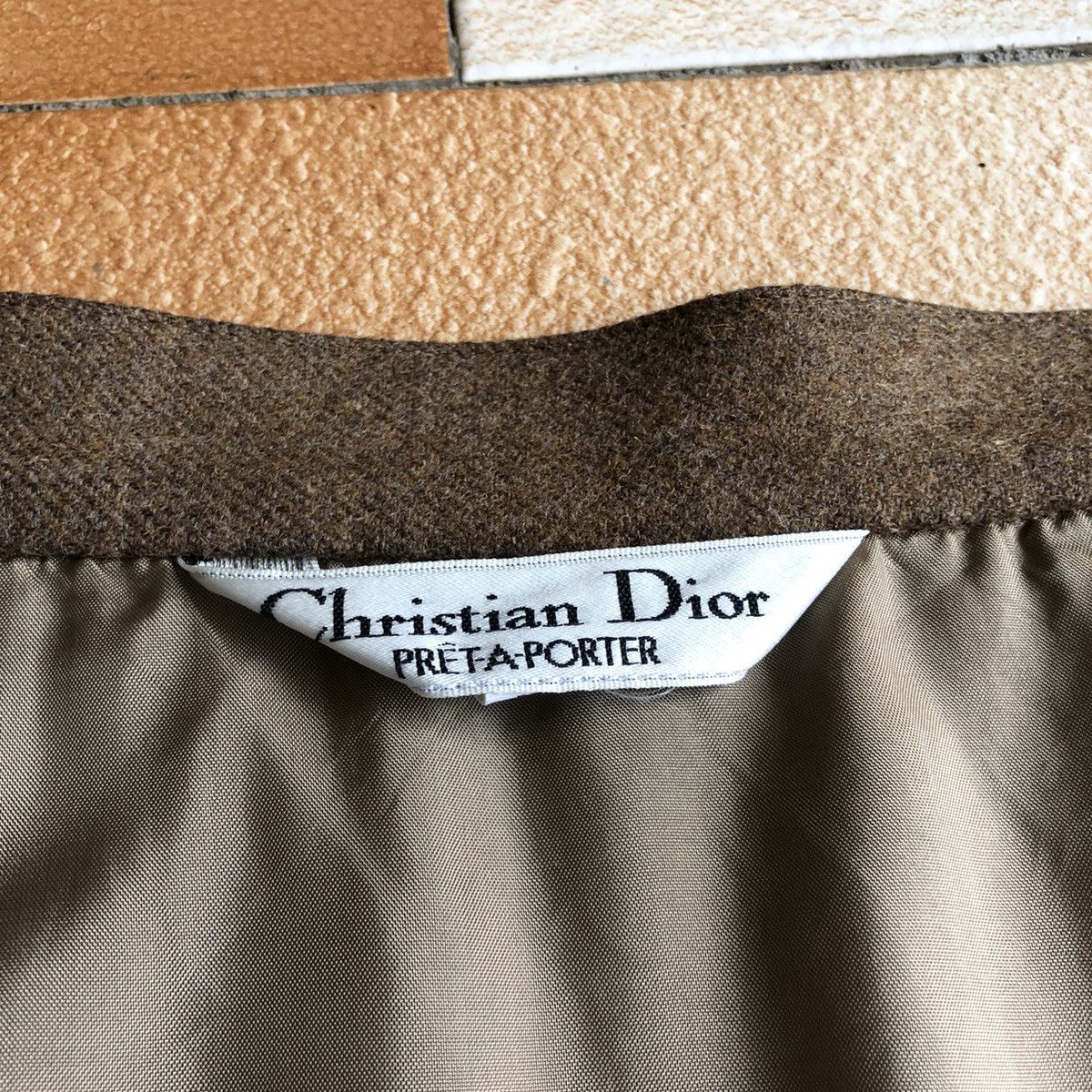 Christian Dior Monsieur CHRISTIAN DIOR PRET-A-PORTER wool midi skirt Size 25" / US 0 / IT 36 - 11 Thumbnail