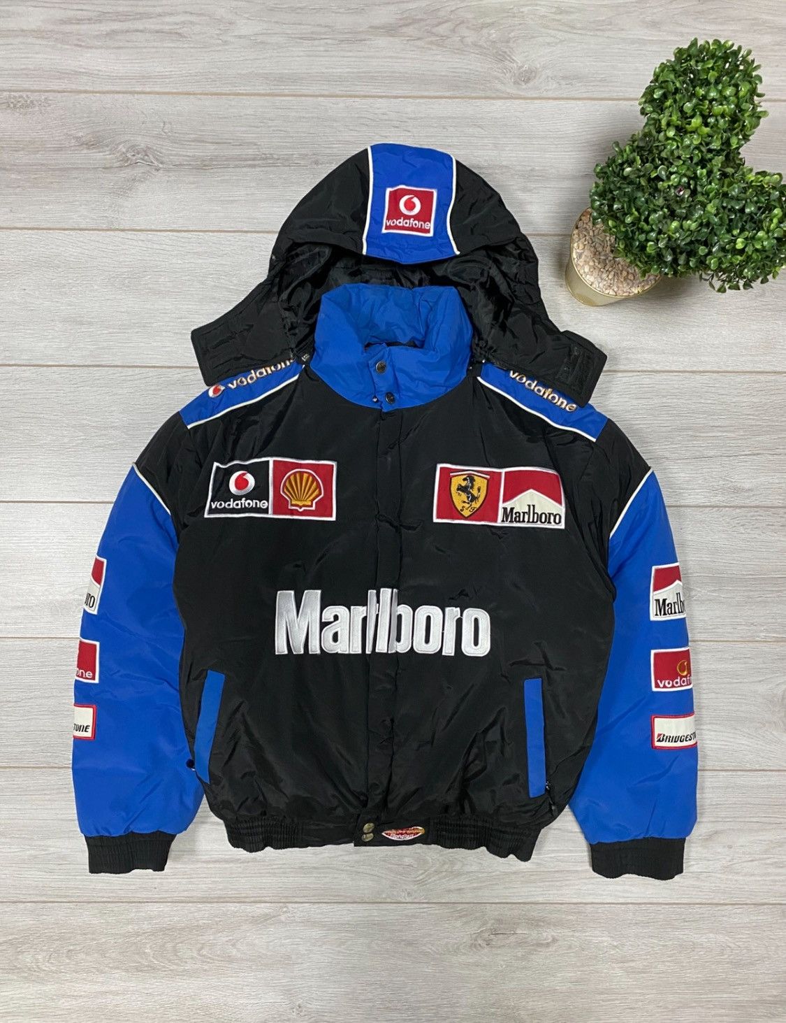 Marlboro Ferrari Marlboro Chase shell Vodafone vintage racing bomber Size US XXL / EU 58 / 5 - 2 Thumbnail
