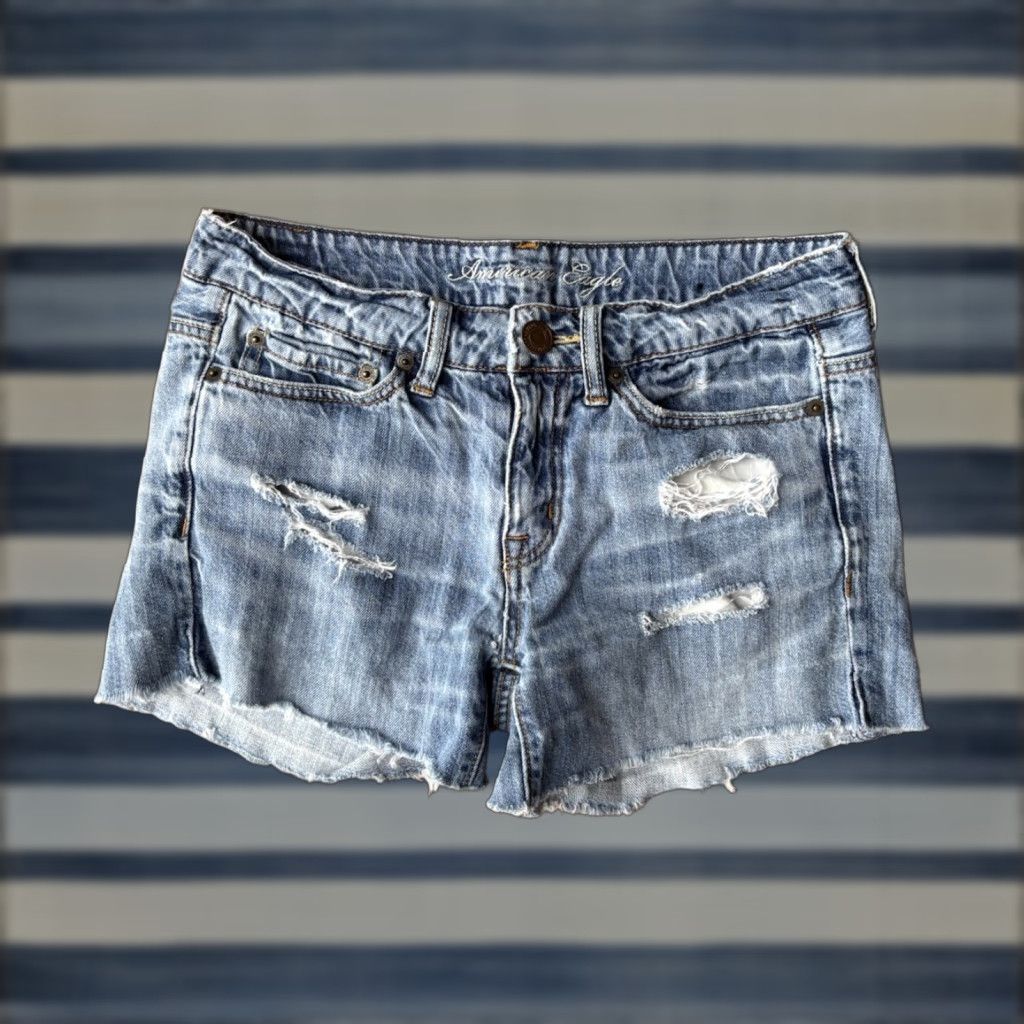 American Eagle Outfitters VINTAGE American Eagle Denim Low Rise Mini Booty Shorts Women’s 2 Distressed Jeans 90s USA Shorts Size 26" / US 2 / IT 38 - 1 Thumbnail