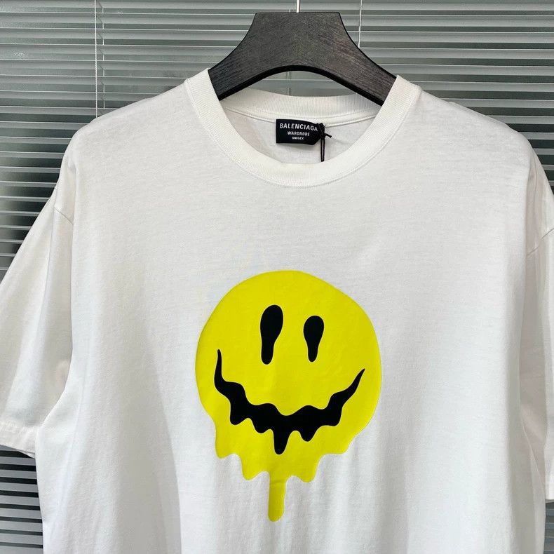 Balenciaga Balenciaga Smile and Smile Victory Gesture short sleeves 25 Size US XS / EU 42 / 0 - 3 Thumbnail
