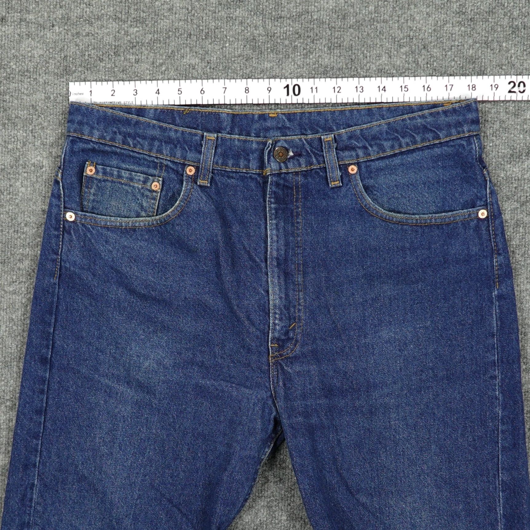 Levi's VINTAGE Levi's 505 Jeans Mens 38x34 Blue Regular Fit Straight Leg Made in USA Size US 38 / EU 54 - 3 Thumbnail