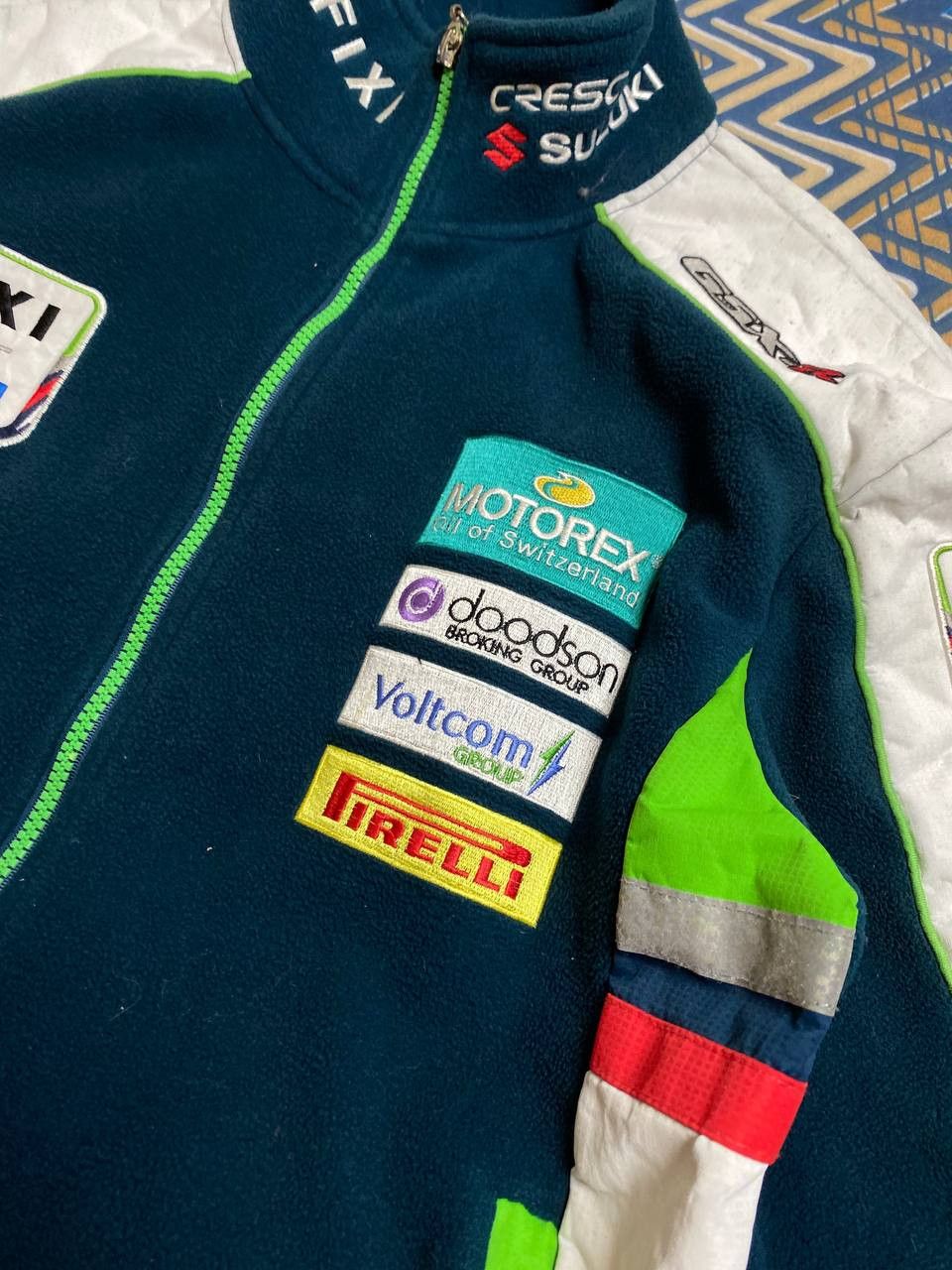 Vintage Vintage SUZUKI World Superbike team big logo Y2K Size US M / EU 48-50 / 2 - 9 Thumbnail