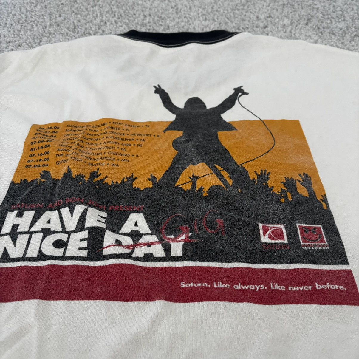 Vintage Vintage 2006 Bon Jovi “Have a Gig Day” Tour Ringer T Shirt Size US XL / EU 56 / 4 - 1 Thumbnail
