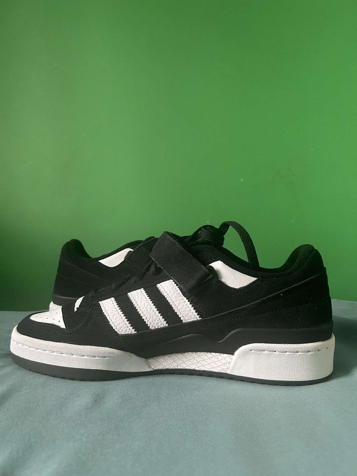 Adidas Adidas Forum Low Panda 2022 Size US 10 / EU 43 - 2 Thumbnail