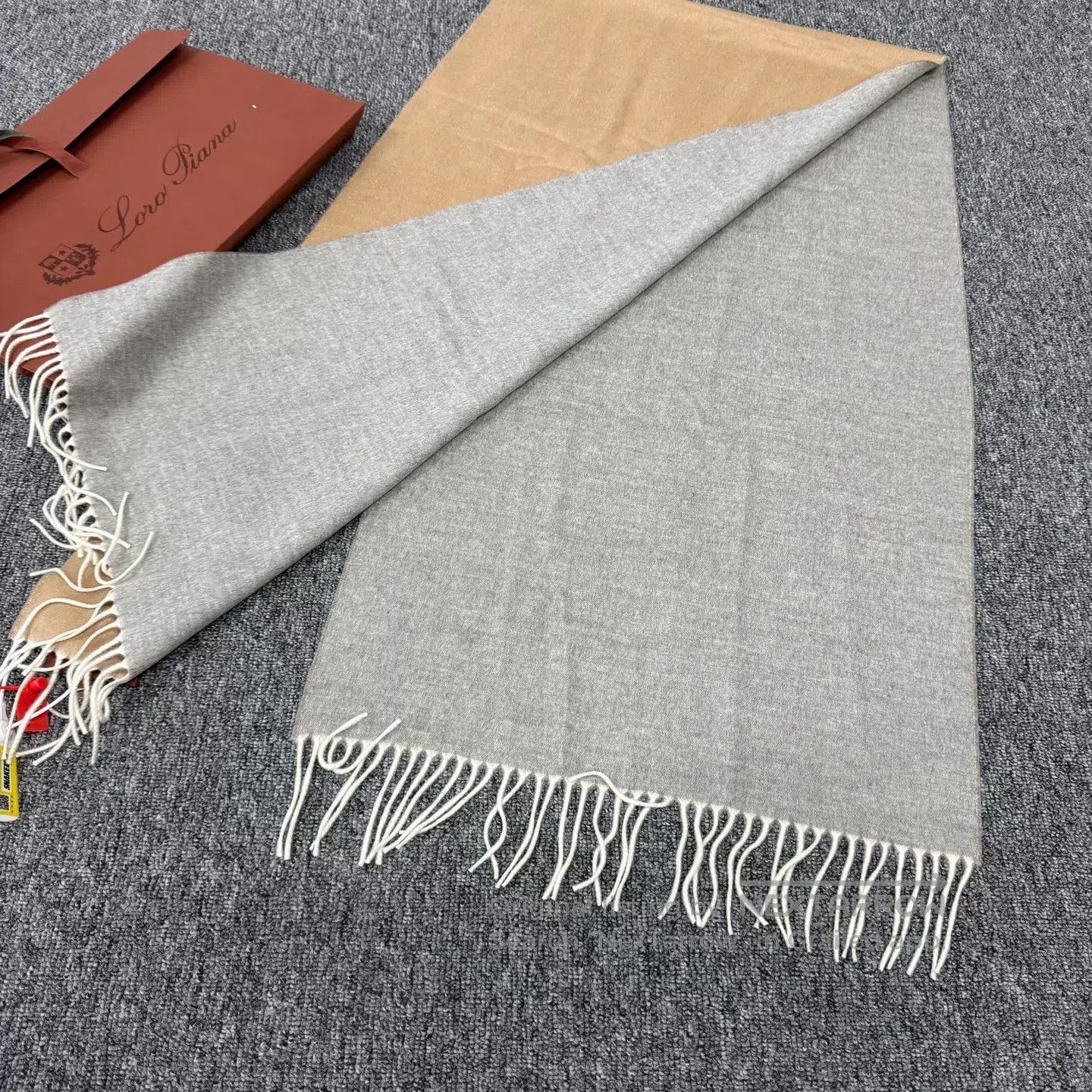 Loro Piana LORO PIANA Double-sided, cashmere, fringed scarf| Size ONE SIZE - 4 Thumbnail