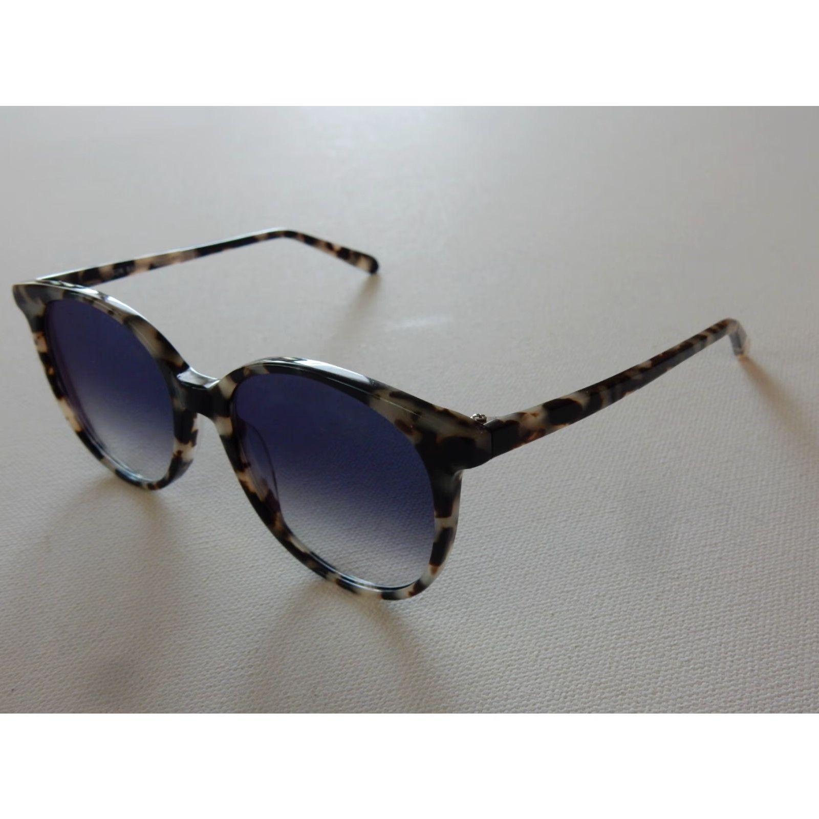 Vintage Eyebuydirect Sunglasses Frames Only Beige & Black Unisex Adults 52mm 17mm 140mm C3 Sun Bardot Size ONE SIZE - 3 Thumbnail