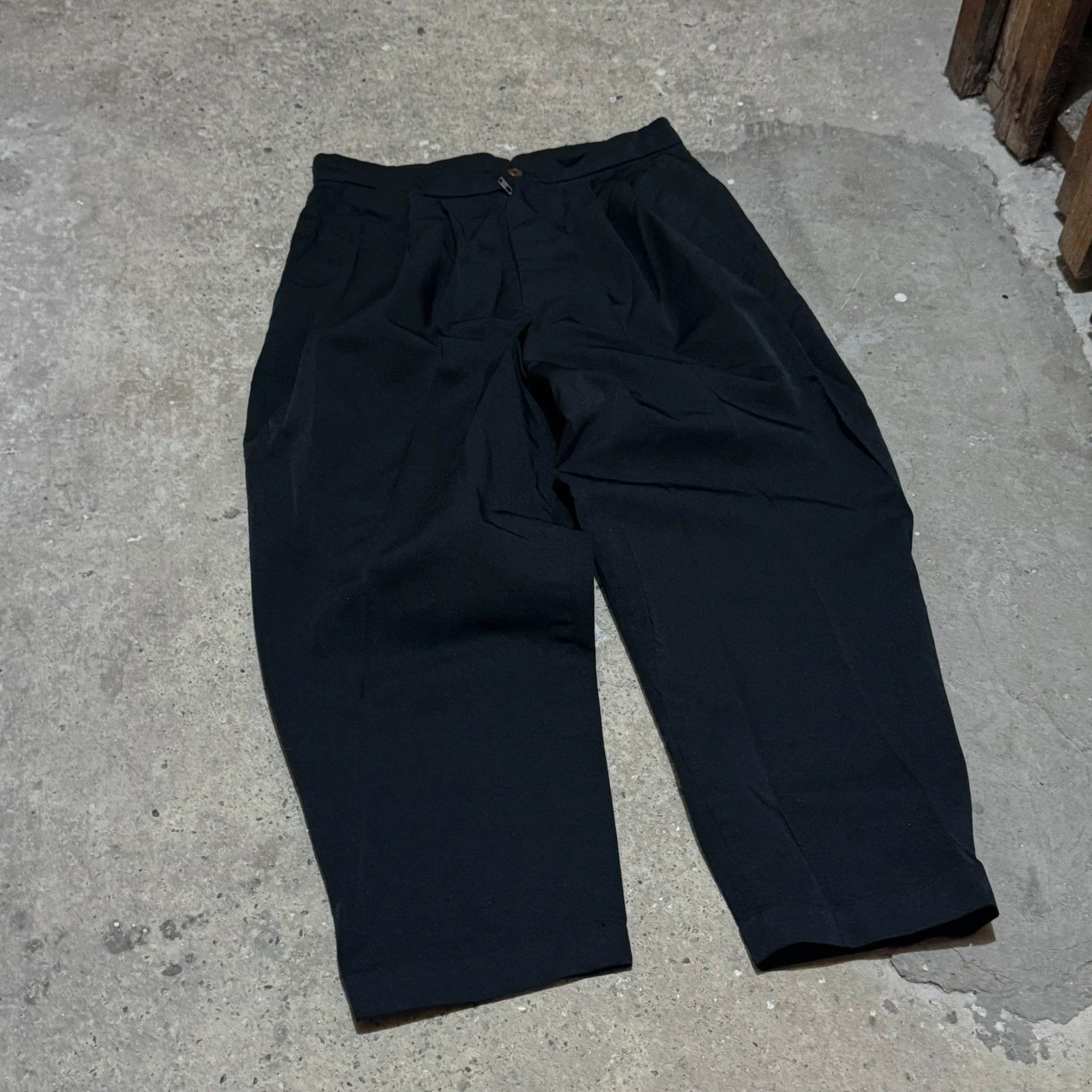 Comme des Garcons Comme des Garçons ballon cropped pants Size US 27 - 2 Thumbnail