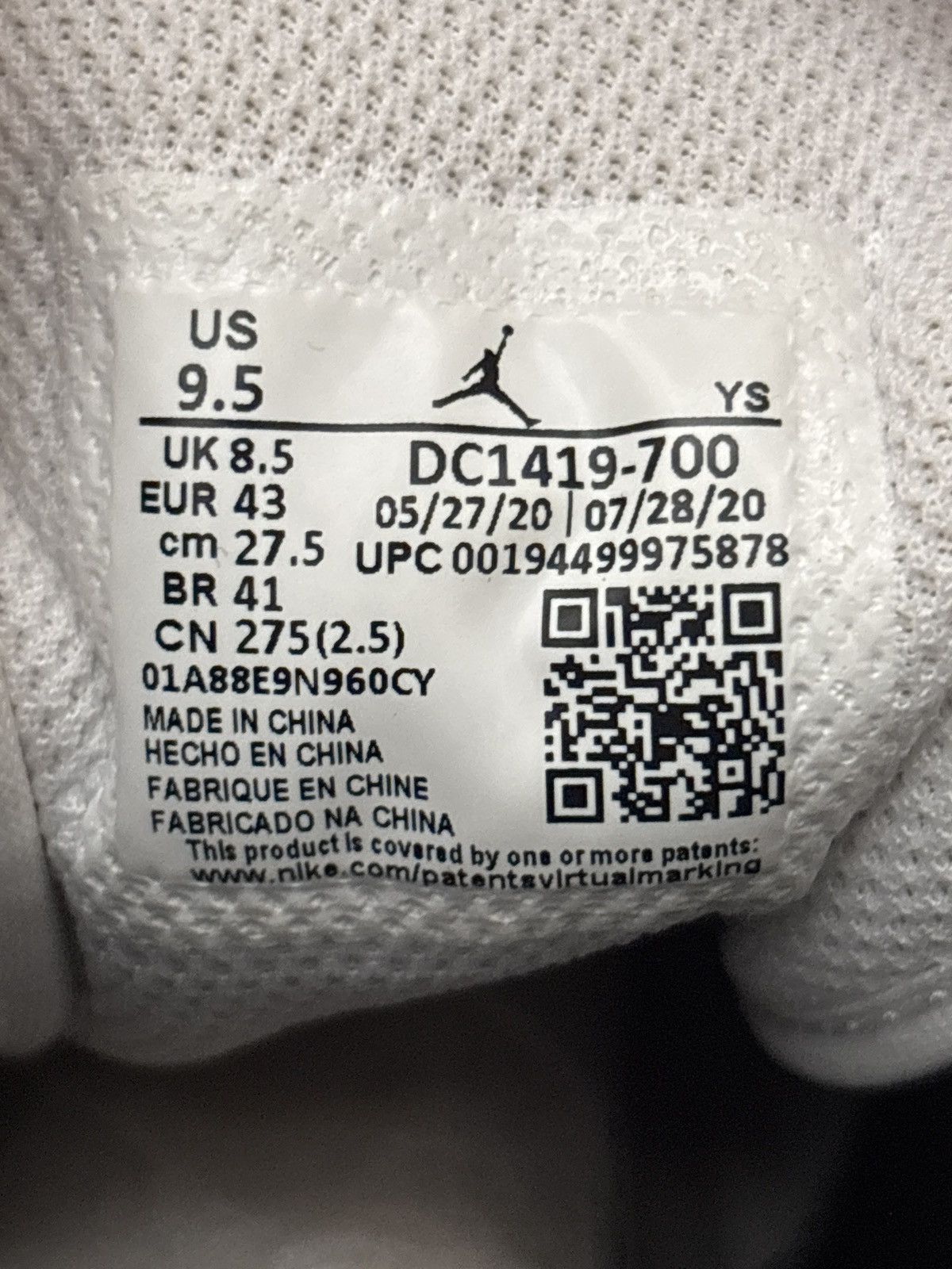 Jordan Brand AIR JORDAN 1 MID SE “Metallic Gold” Size US 9.5 / EU 42-43 - 6 Thumbnail