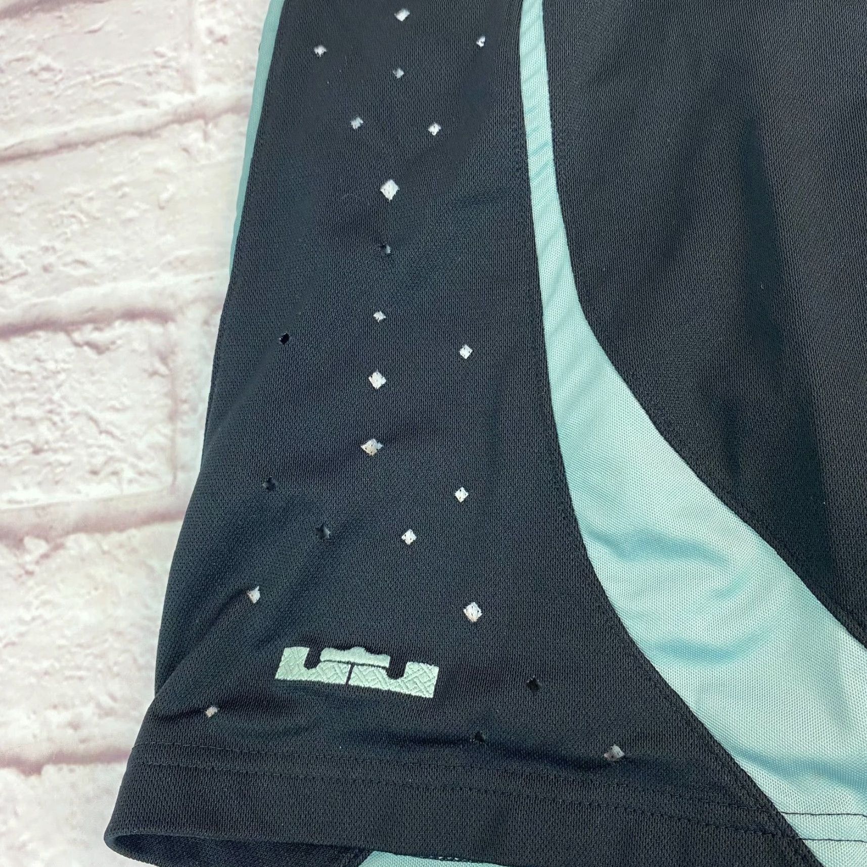 Nike Nike Lebron James Board Shorts Swim Trunks Mens Athletic Logo Drawstring Medium Blue Size US 31 - 2 Thumbnail