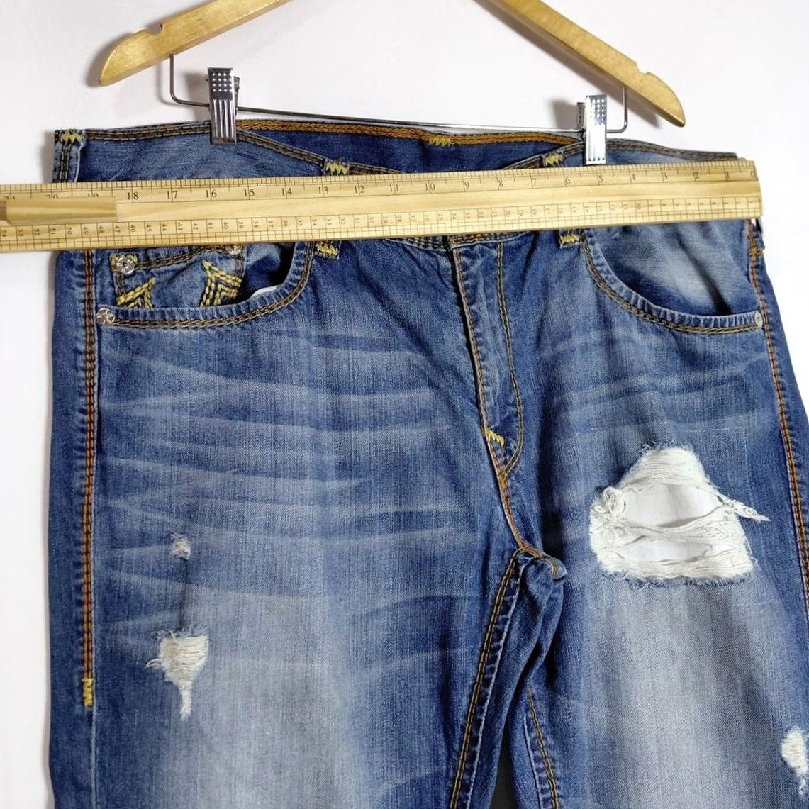 True Religion True Religion Jeans Blue Solid Denim Men Size 40 Regular Fit Size US 40 / EU 56 - 7 Thumbnail