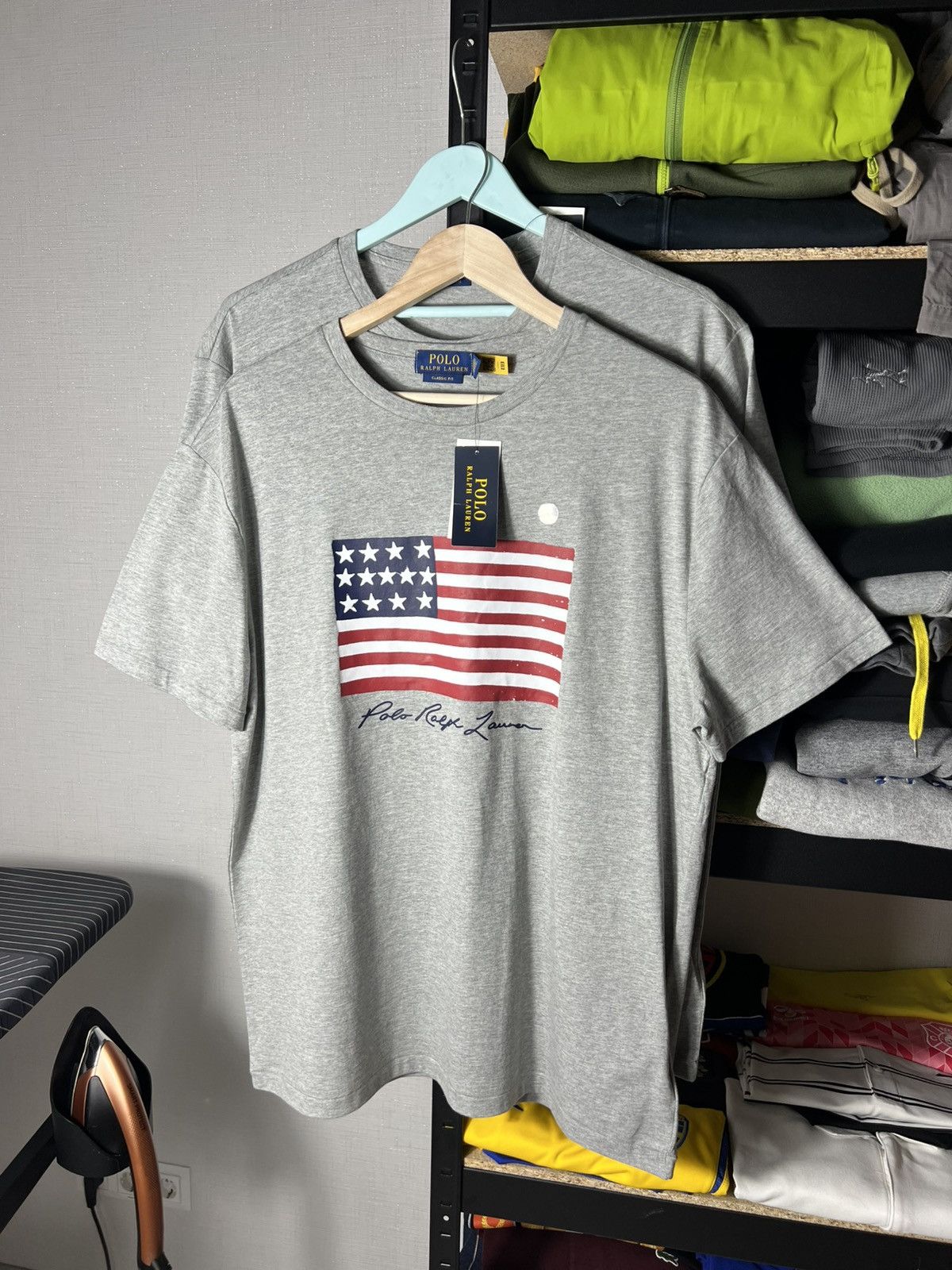 Polo Ralph Lauren Polo Ralph Lauren Grey Flag Print T-Shirt – Size L – New Size US L / EU 52-54 / 3 - 1 Thumbnail