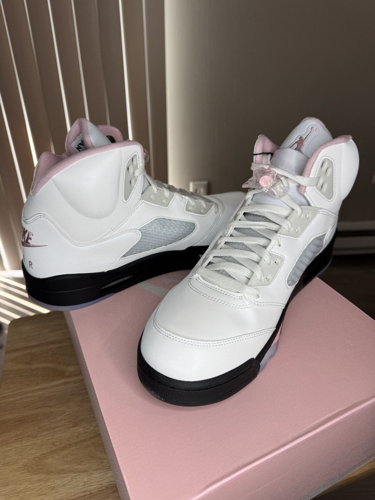 Jordan Brand Air Jordan 5 Retro ‘Medium Soft Pink’ Size US 14 / EU 47 - 3 Thumbnail