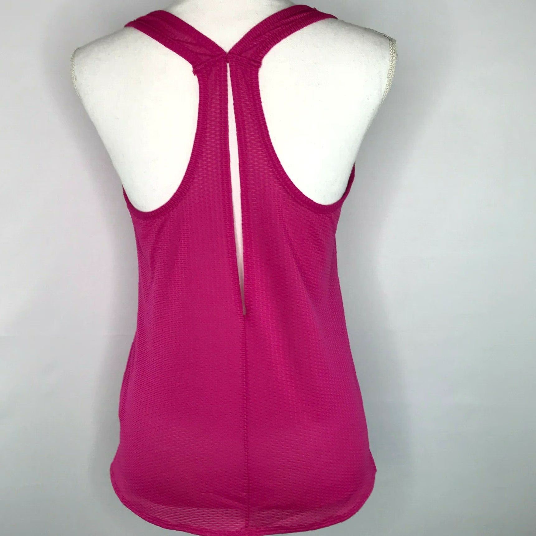 Holloway Holloway Tank Womens Size S Pink Activewear Tank Shirt Athletic Yoga Running Cross Training 94% Polyester 6% Spandex Size S / US 4 / IT 40 - 7 Thumbnail
