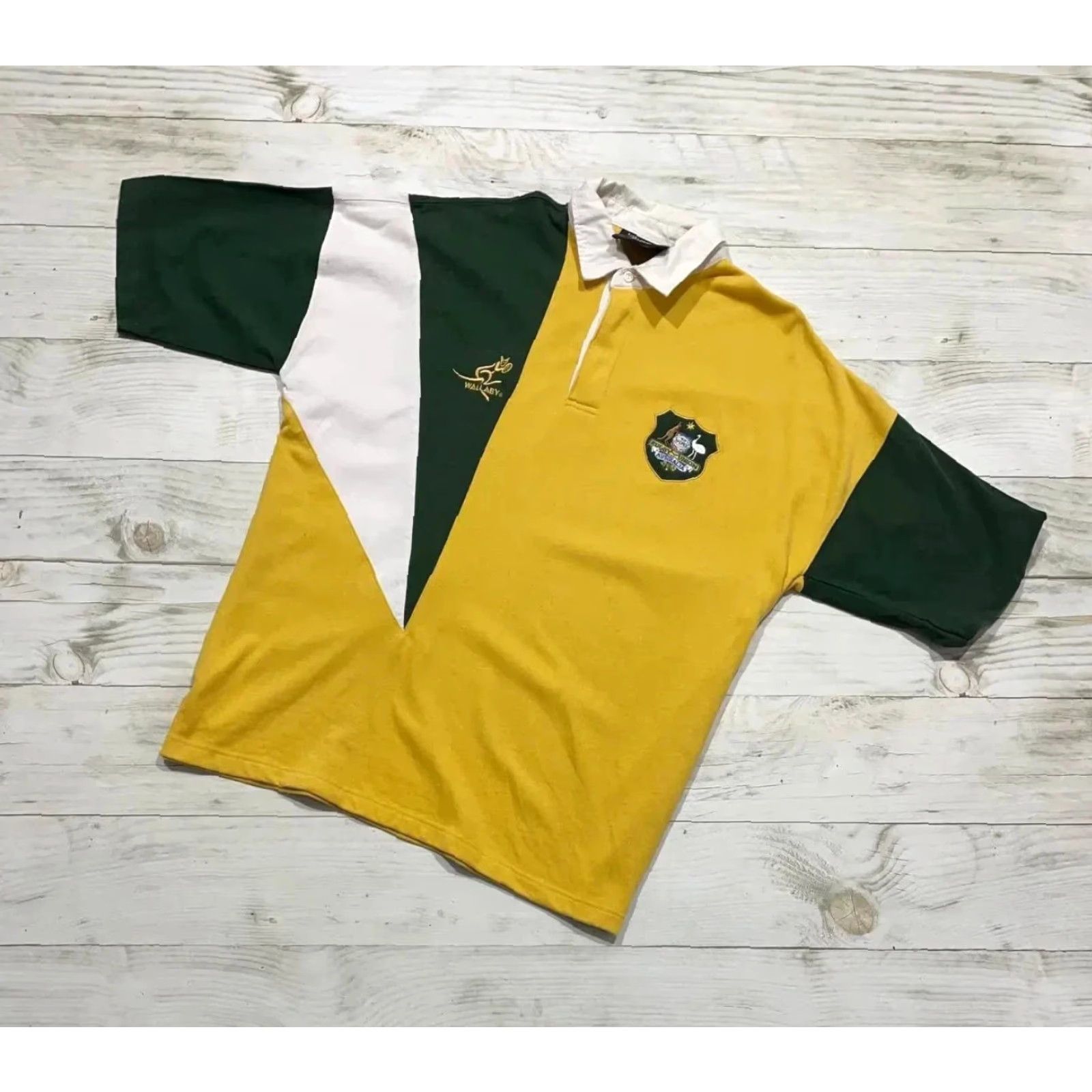 Vintage VINTAGE Rugby Polo Shirt Men XL Green Australia Jersey Polo Shirt Men XL Green Australia Rugby 2000s Available? Size US XL / EU 56 / 4 - 2 Thumbnail