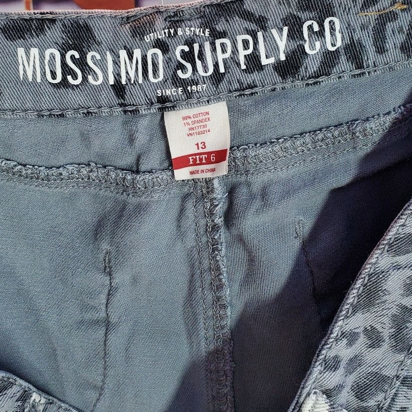 Mossimo Mossimo Grey Leopard Print Denim Shorts Size 13 Size 34" / US 12 / IT 48 - 3 Thumbnail