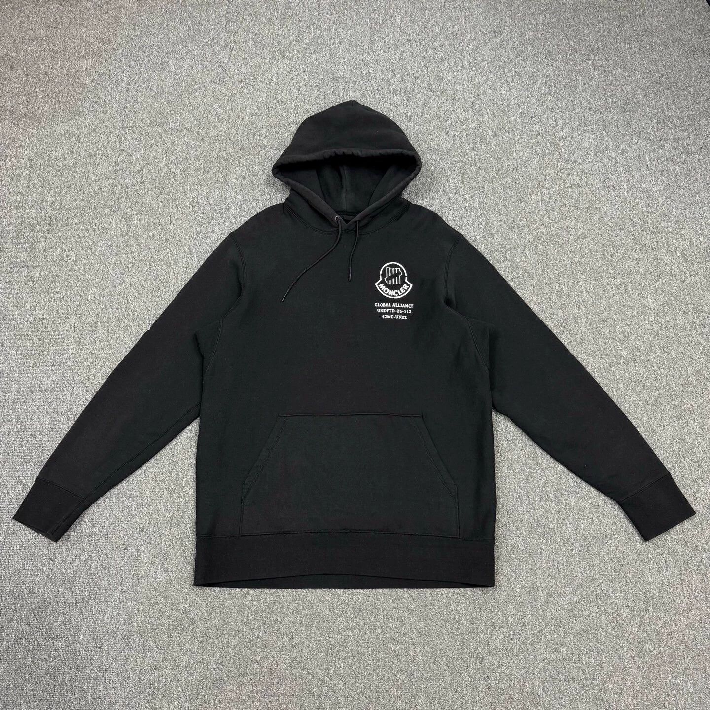 Moncler Moncler x Undefeated Fleece Hoodie Black L Near Mint Size US L / EU 52-54 / 3 - 1 Thumbnail