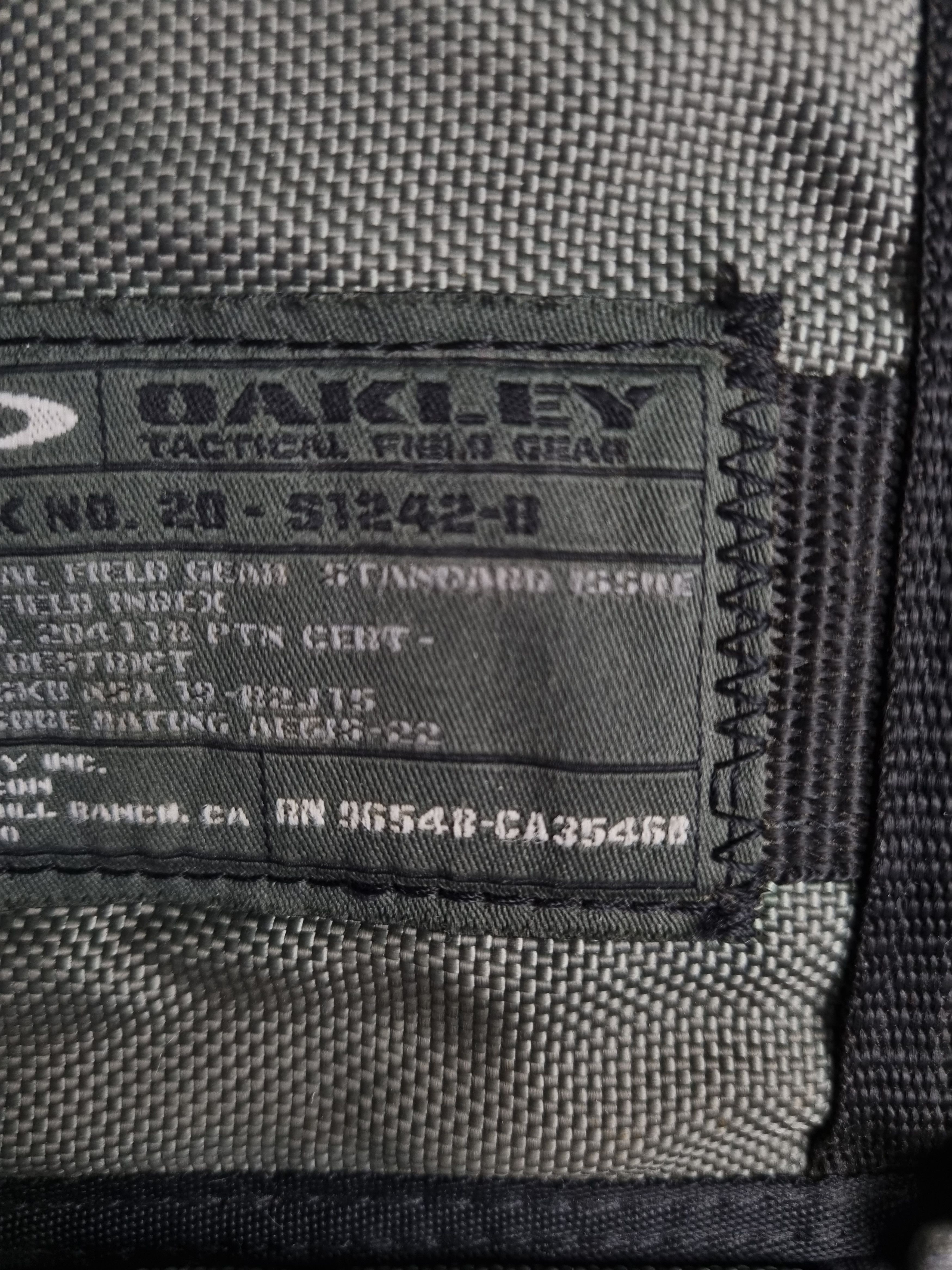 Oakley Iconic Oakley Tactical MultiPockets Messenger Laptop Bag Size ONE SIZE - 8 Thumbnail