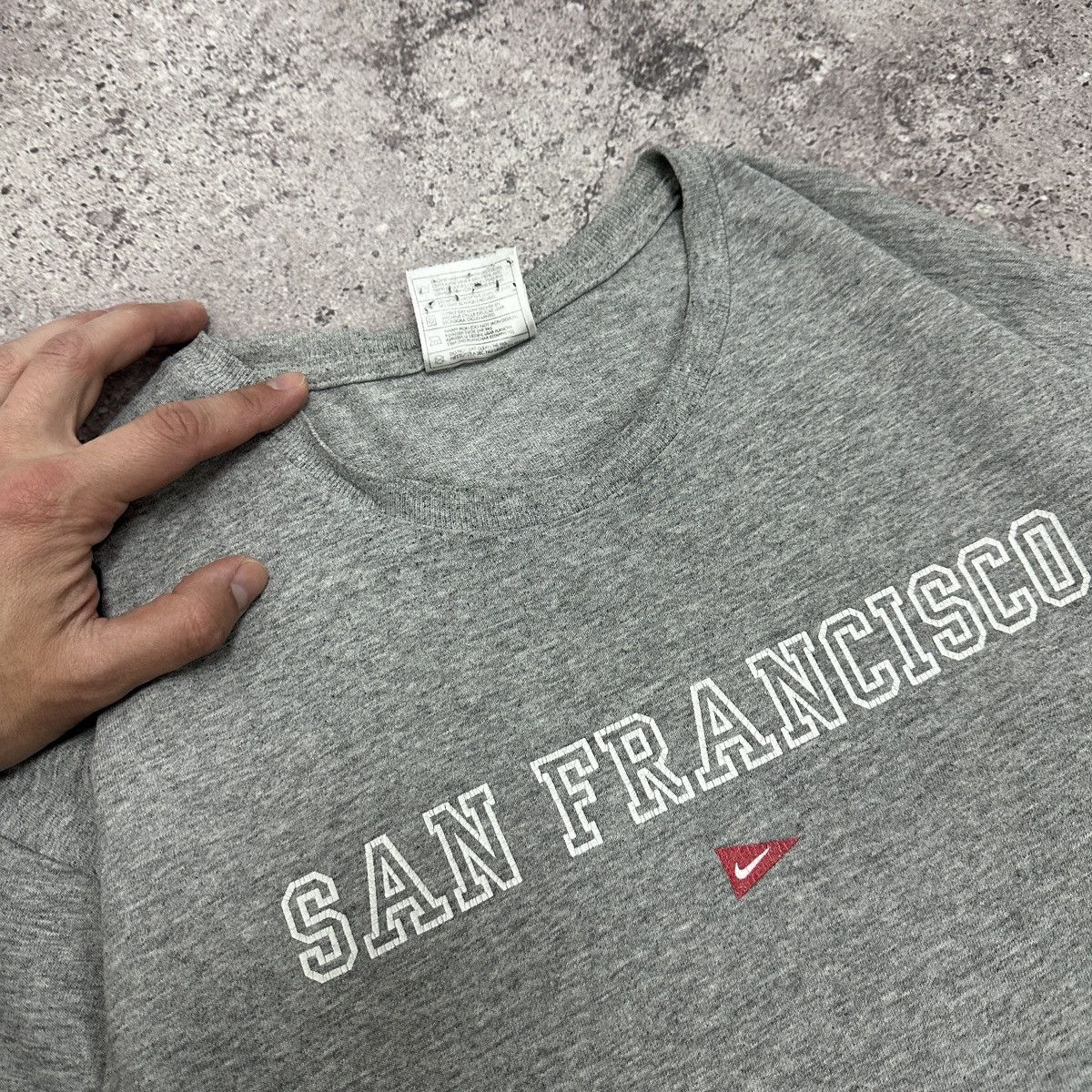 Vintage Vintage 00s Nike San Francisco tee y2k og grey big logo hype Size US XL / EU 56 / 4 - 7 Thumbnail