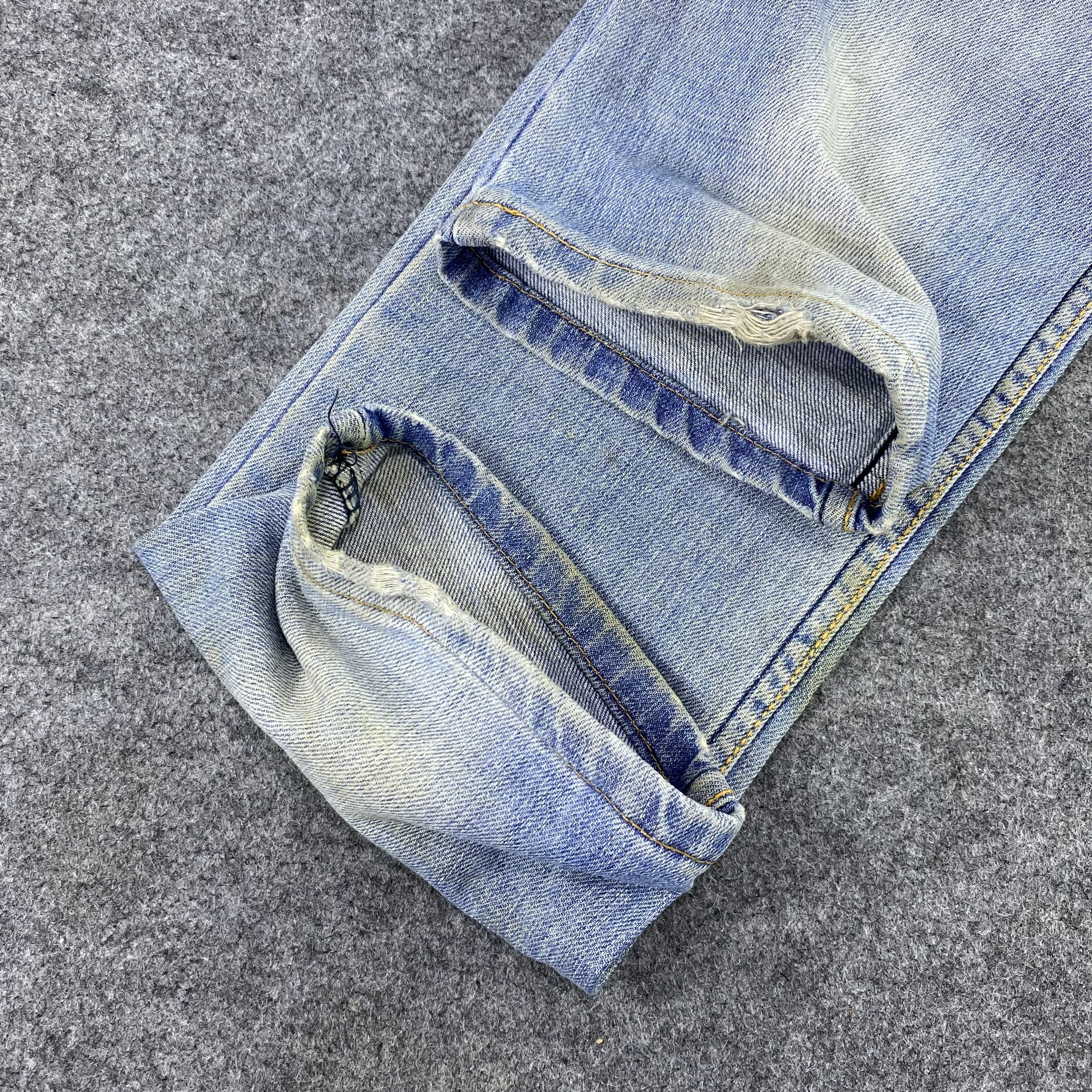 Jean × Vintage × Wrangler Vintage Wrangler Distressed Blue Wash Jean-J1189 Size US 32 / EU 48 - 16 Thumbnail