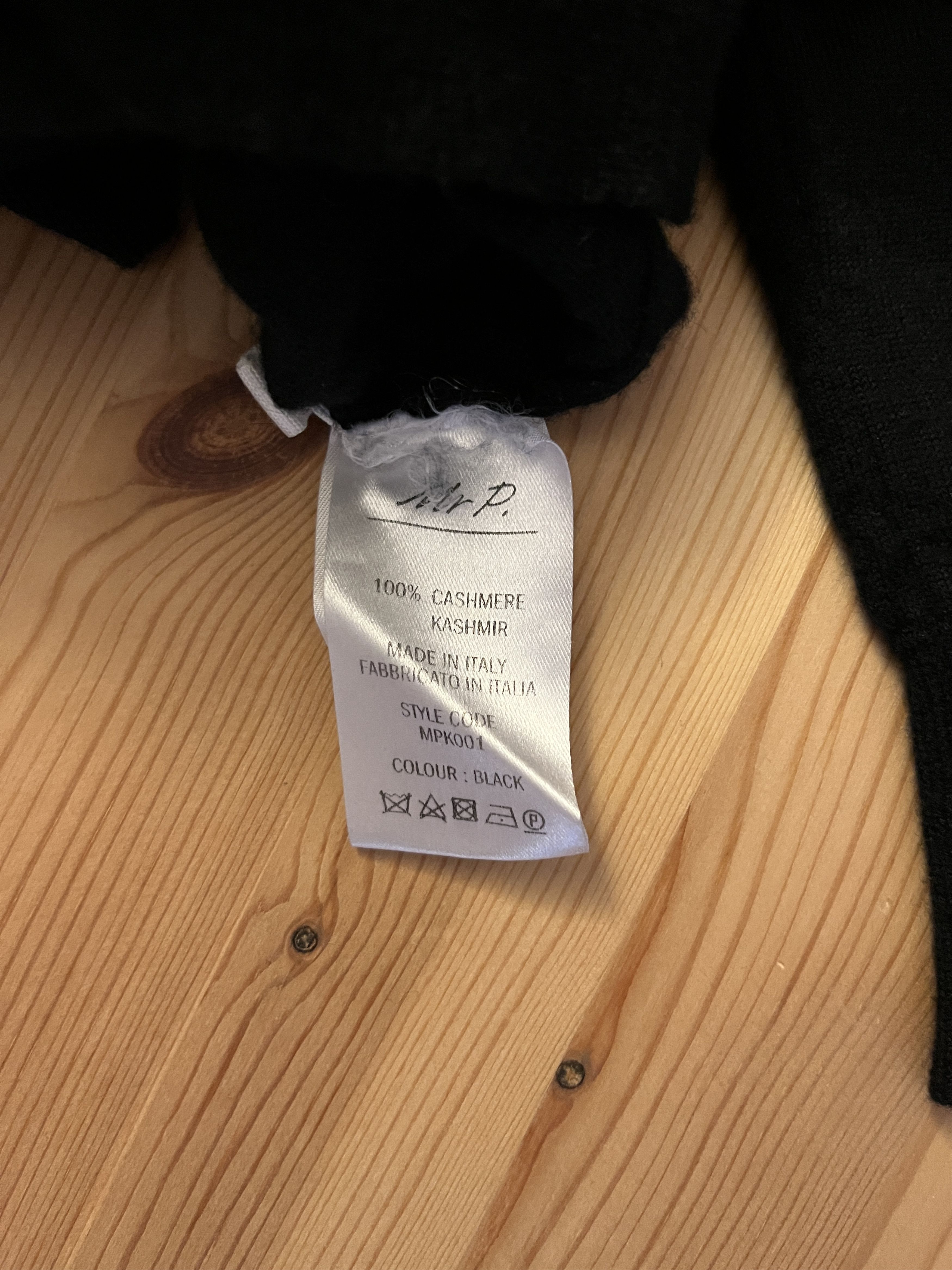 Mr P. Mr. P. cashmere black crewneck sweater, XS Size US XS / EU 42 / 0 - 4 Thumbnail