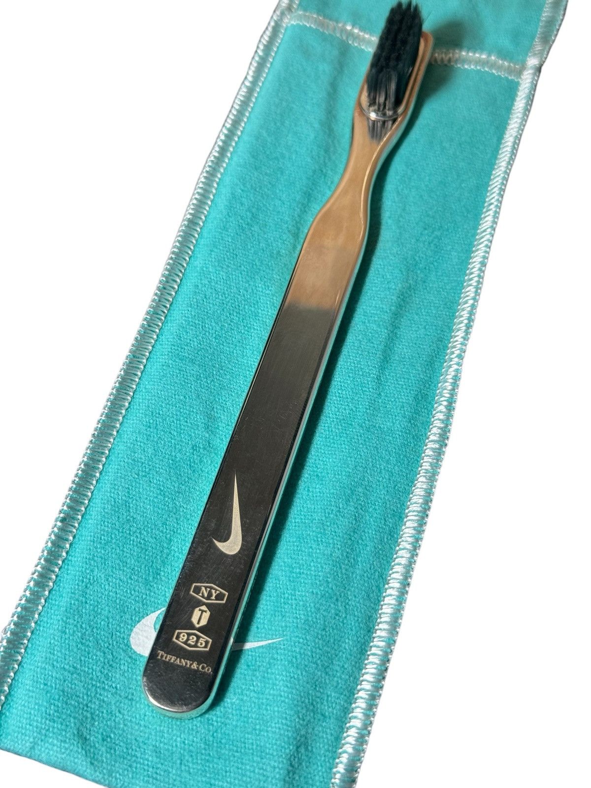 Nike × Tiffany & Co. Tiffany & Co. Nike Sterling Silver Shoe Brush Rare Limited Size ONE SIZE - 3 Thumbnail