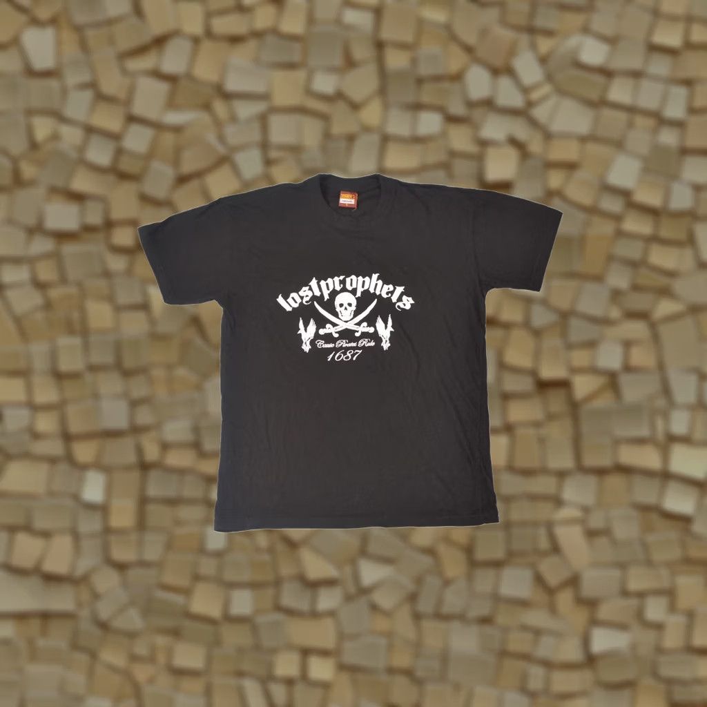 Vintage Stars & Stripes Lostprophets Cause Pirates Rule Vintage 2000s T-Shirt Tee Size L Mens Black 90s Rock Size US L / EU 52-54 / 3 - 1 Thumbnail