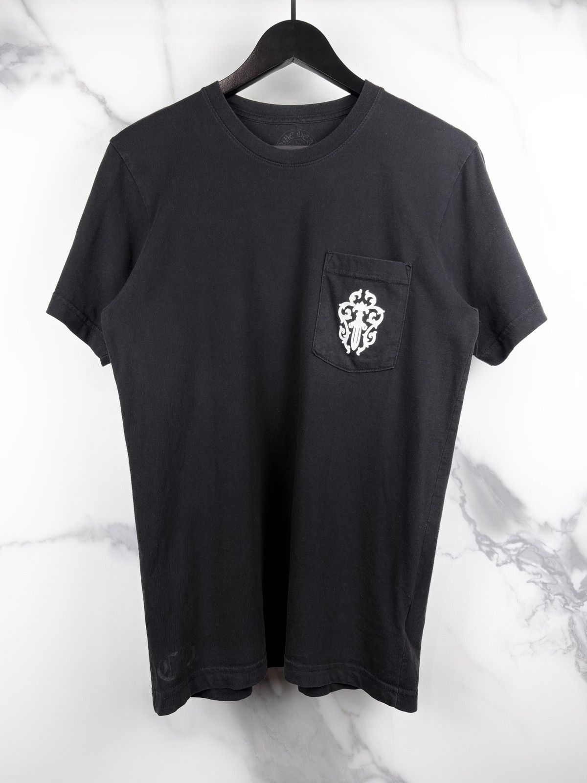 Chrome Hearts Chrome Hearts Vine Dagger Scroll Logo Pocket Tshirt Black Size US M / EU 48-50 / 2 - 2 Thumbnail
