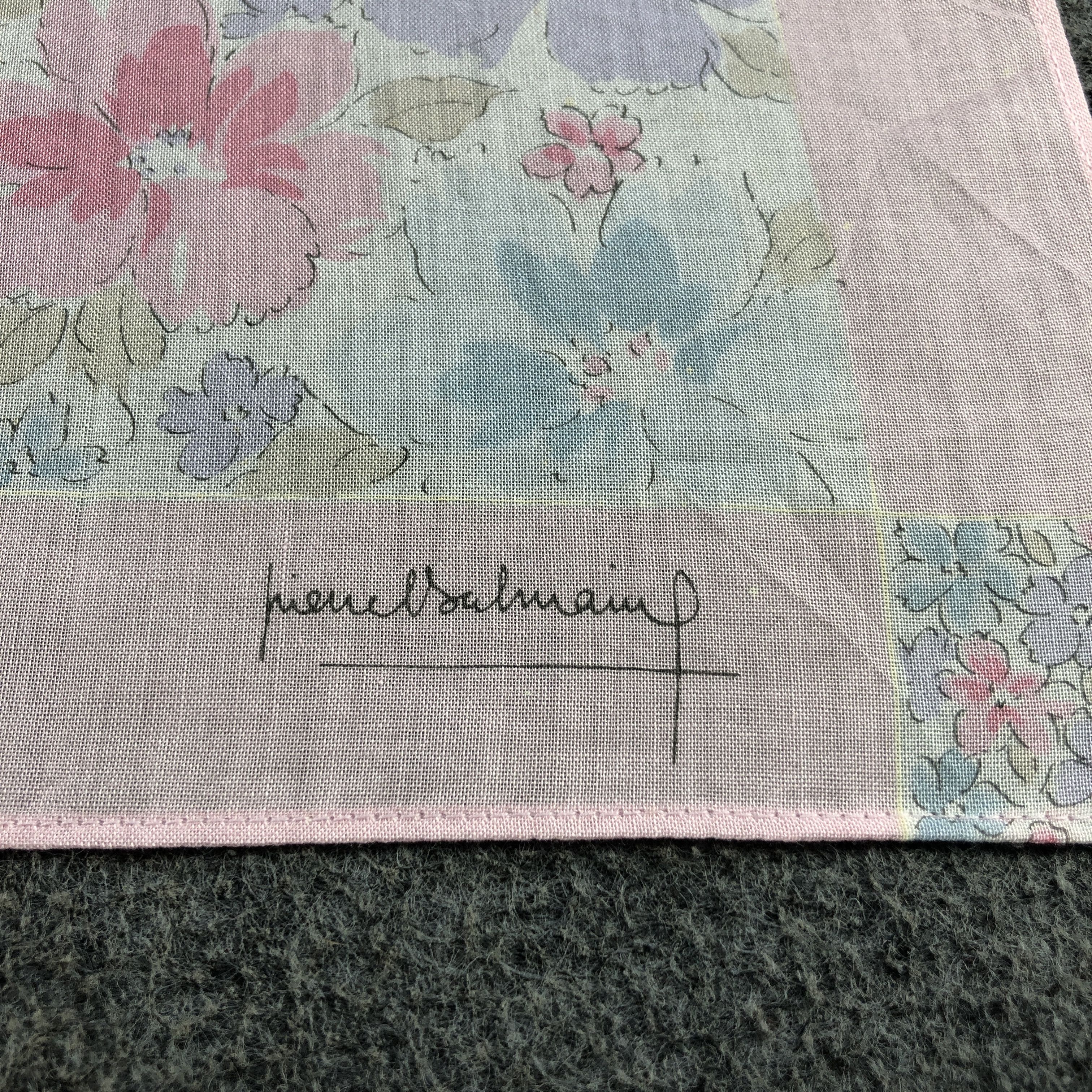 Pierre Balmain × Vintage Pierre Balmain Handkerchief Neckerchief Bandana H2424 Size ONE SIZE - 4 Thumbnail