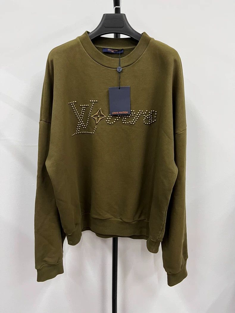 Louis Vuitton Louis Vuitton SS24 Logo Stud Printed Crew Neck Long Sleeve Size US M / EU 48-50 / 2 - 1 Thumbnail